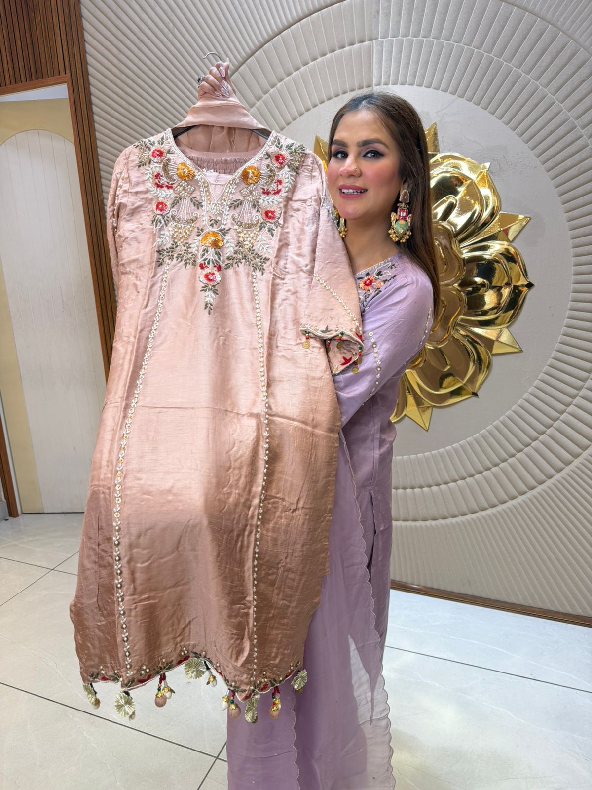 Beautiful Flower Design Suit PC2549