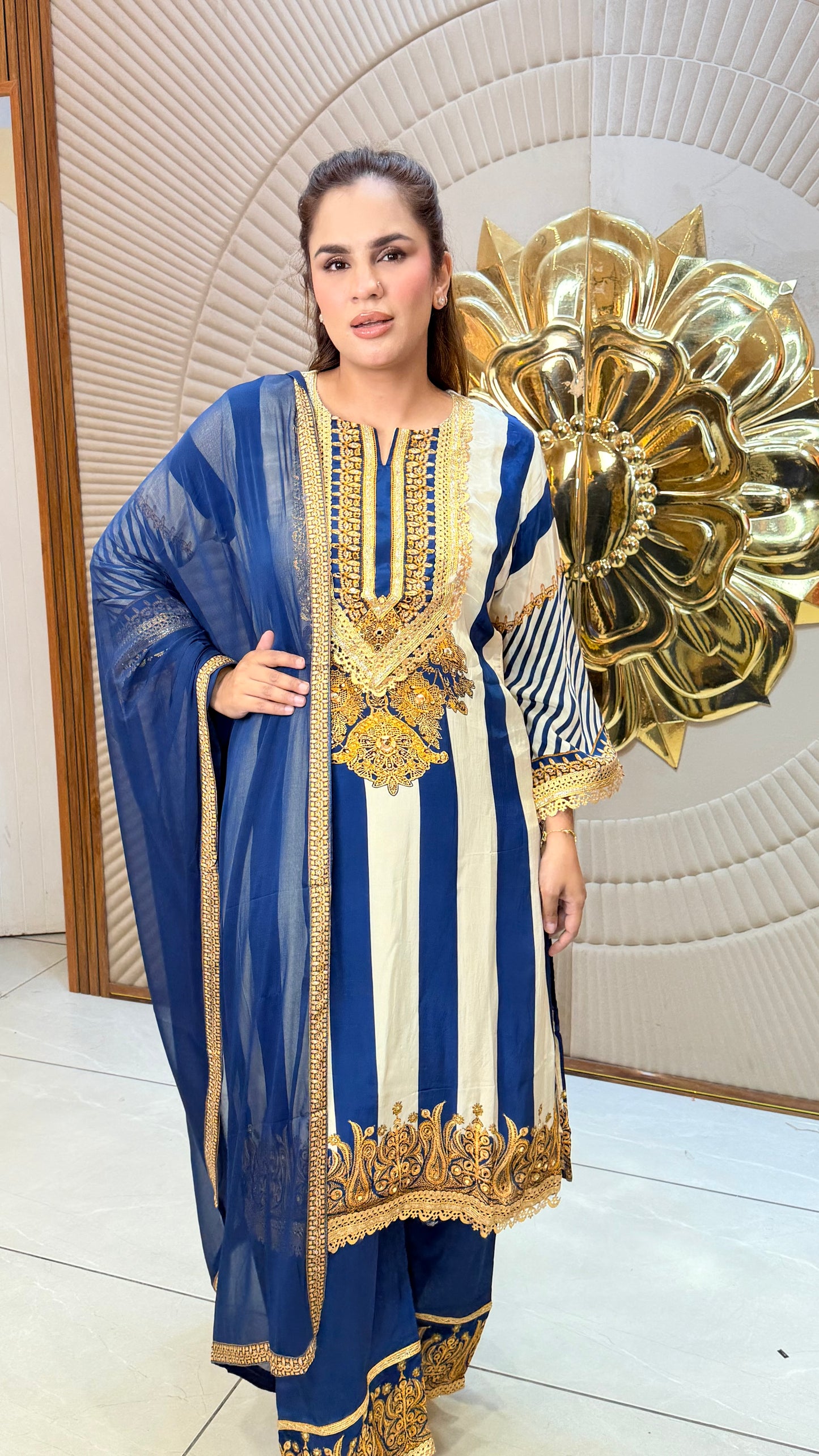 Royal Blue Statement Suit Pc3429