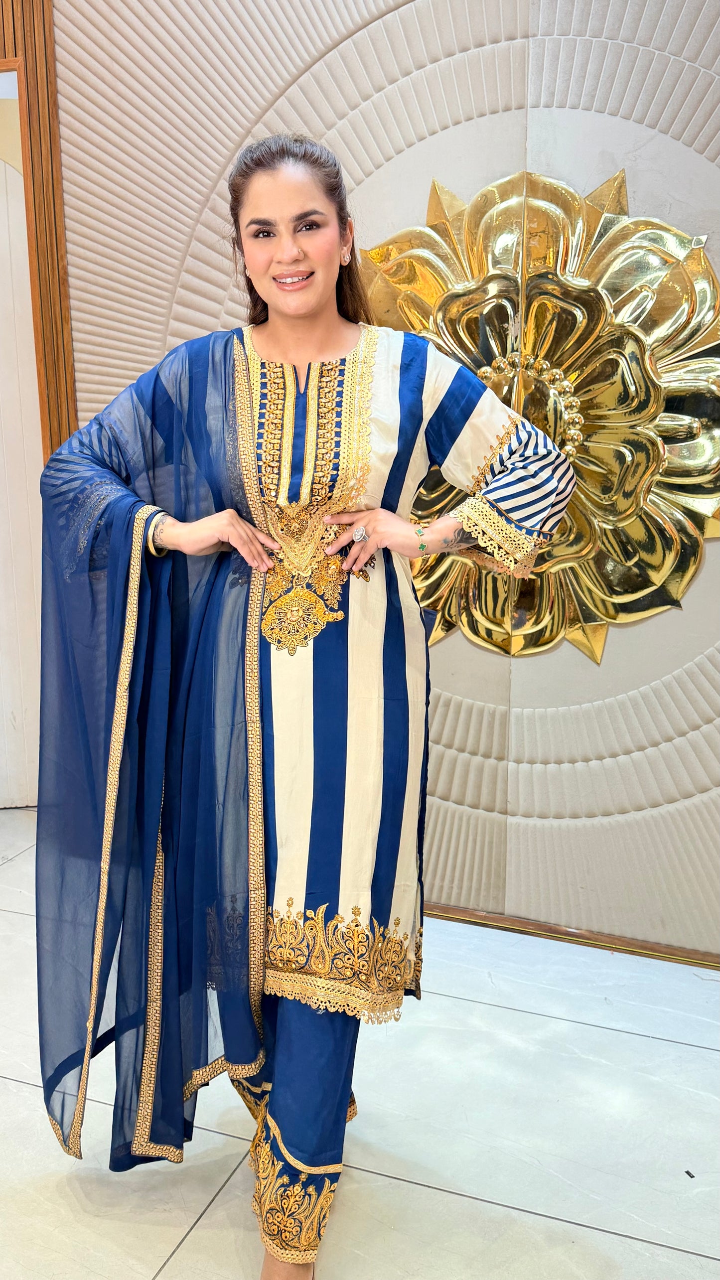Royal Blue Statement Suit Pc3429