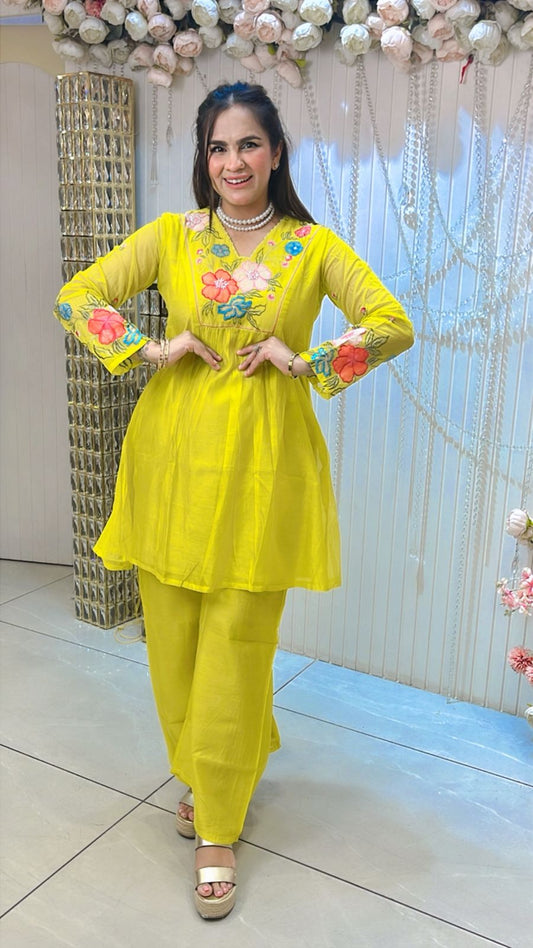 Beautiful Cordset With Flower Design on Neck and Arms PC1224