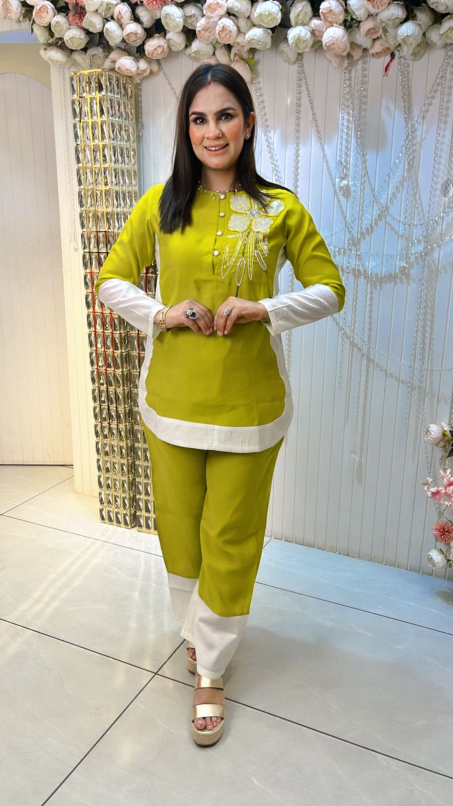 Beautiful Cordset With Front Flower Embroidery PC973