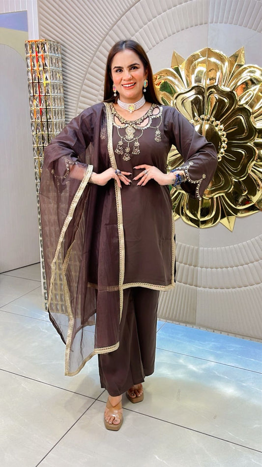Beautiful Georgette Suit With Net Dupatta PC1516