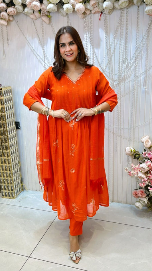 Beautiful Long Suit PC1375