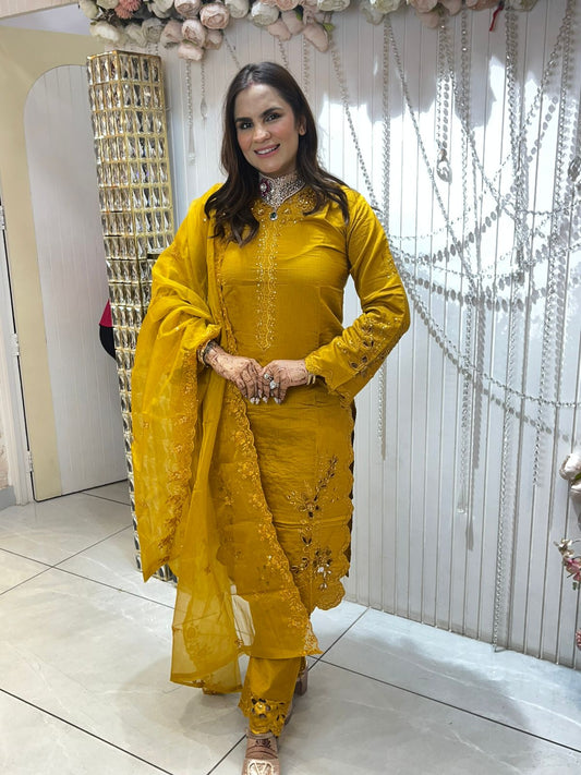 Beautiful Suit With Dupatta And Heavy Embroidery PC1430