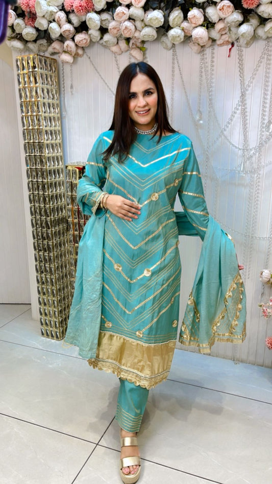 Beautiful Suit With V-Stripes Design PC1258