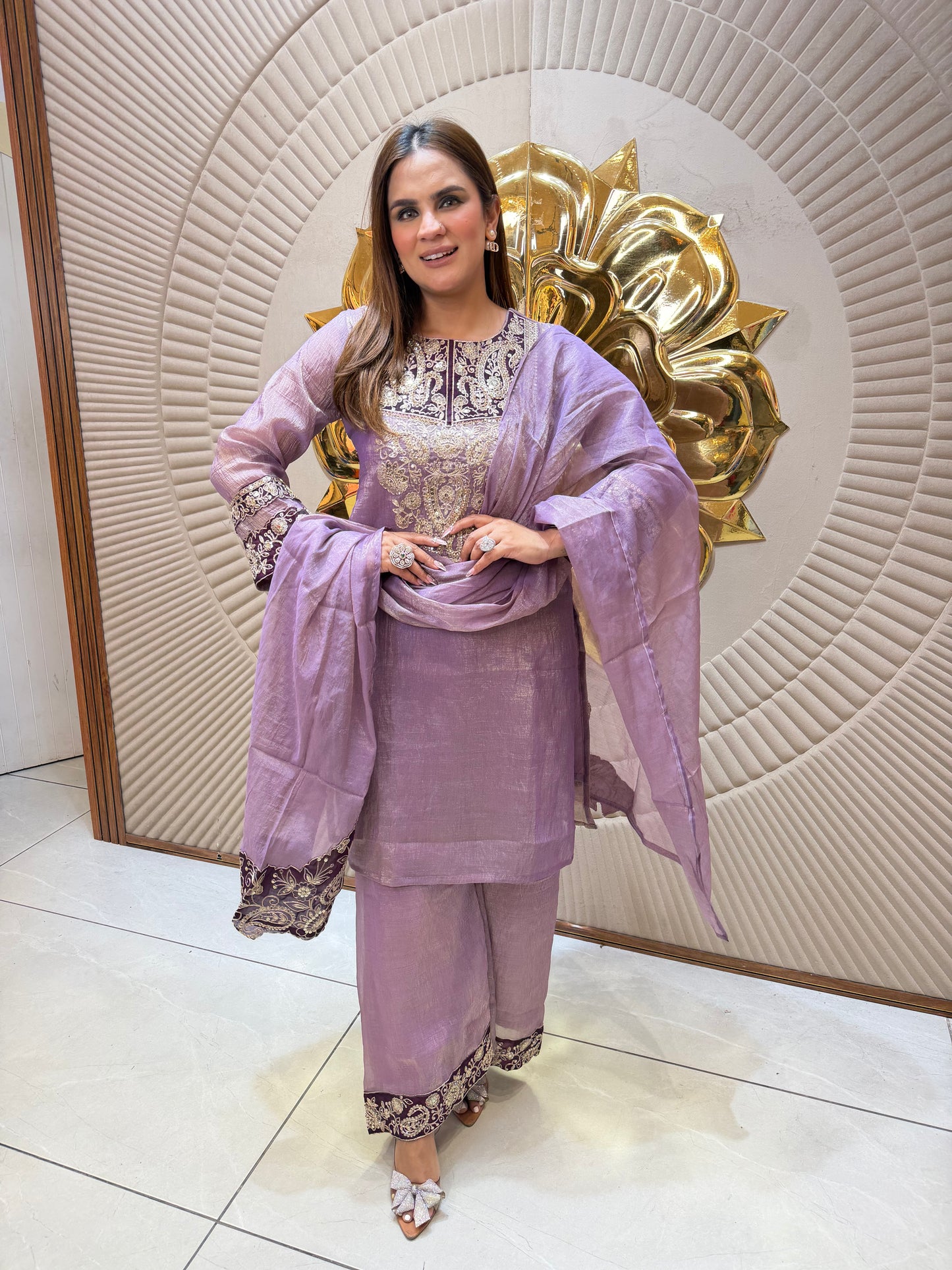 Beautiful elegent suit pc2585