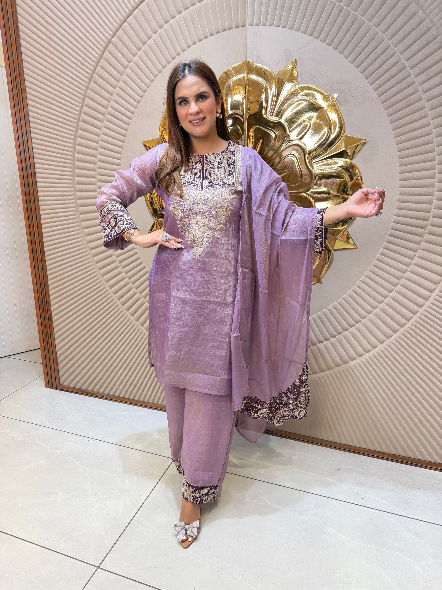 Beautiful elegent suit pc2585