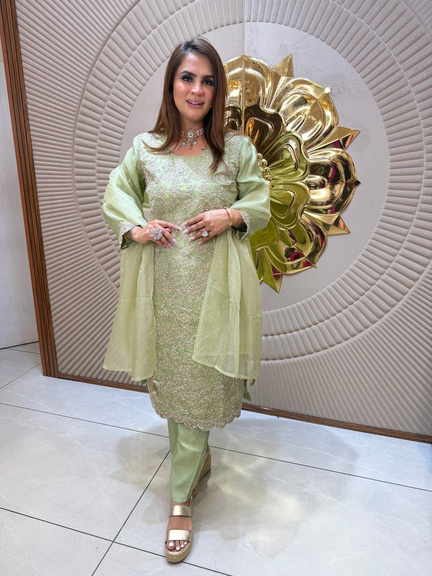 Beautiful elegent party wear suit pc2598