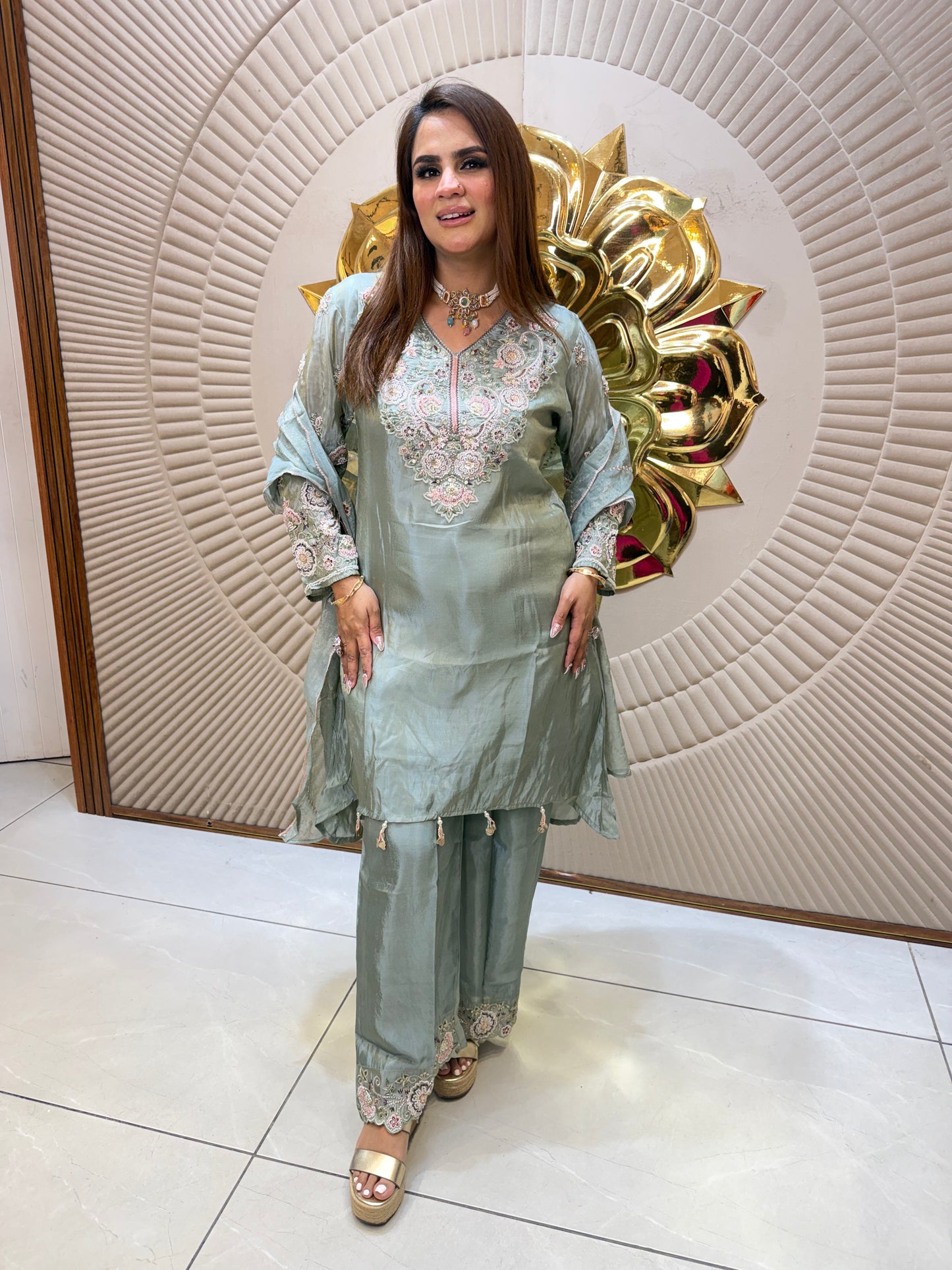 Beautiful elegent party wear kaftan pc2597