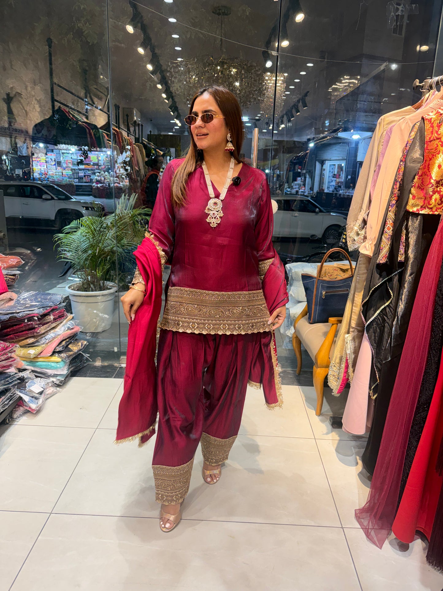 Beautiful elegent party wear suit pc 2619