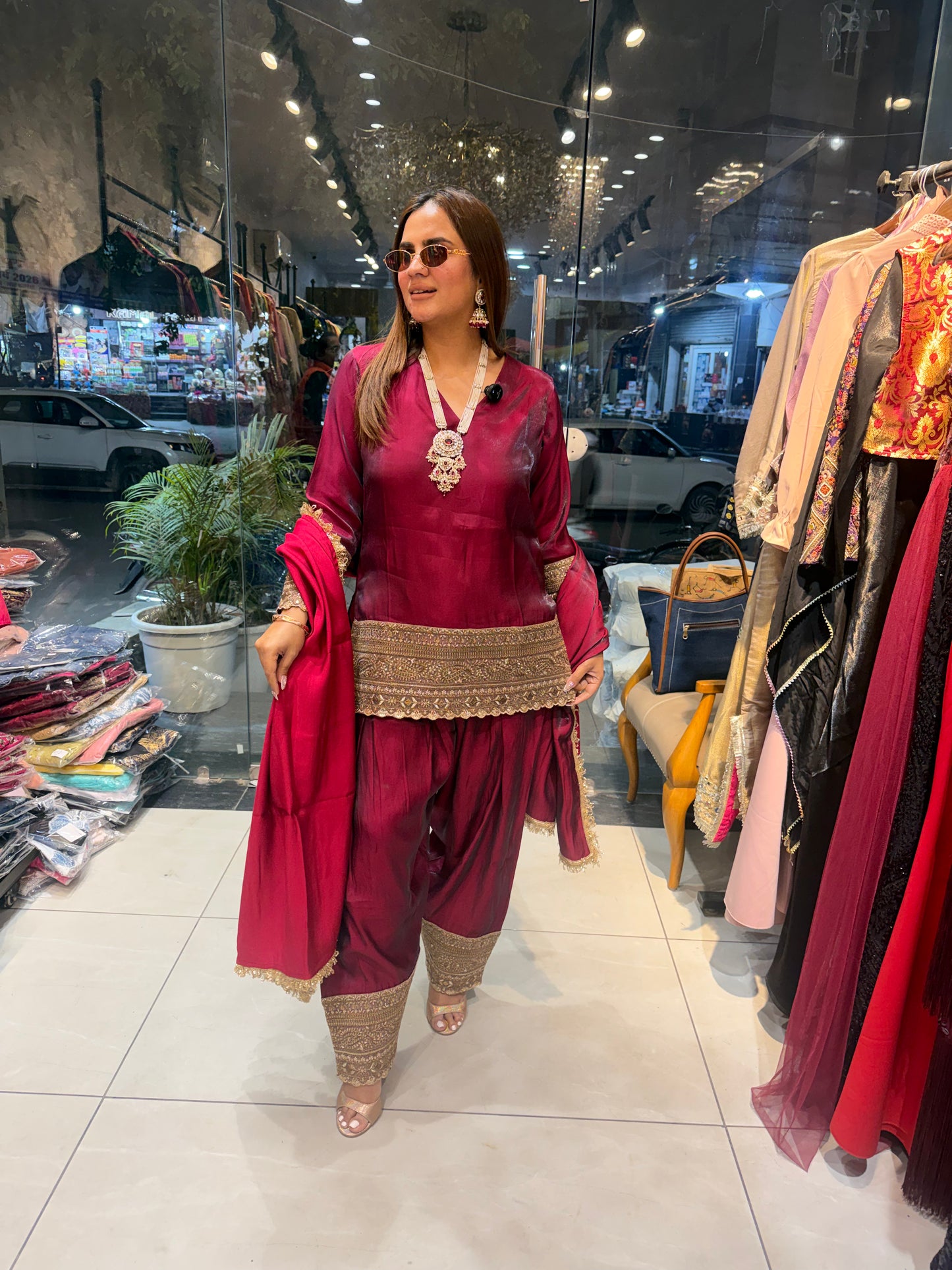 Beautiful elegent party wear suit pc 2619