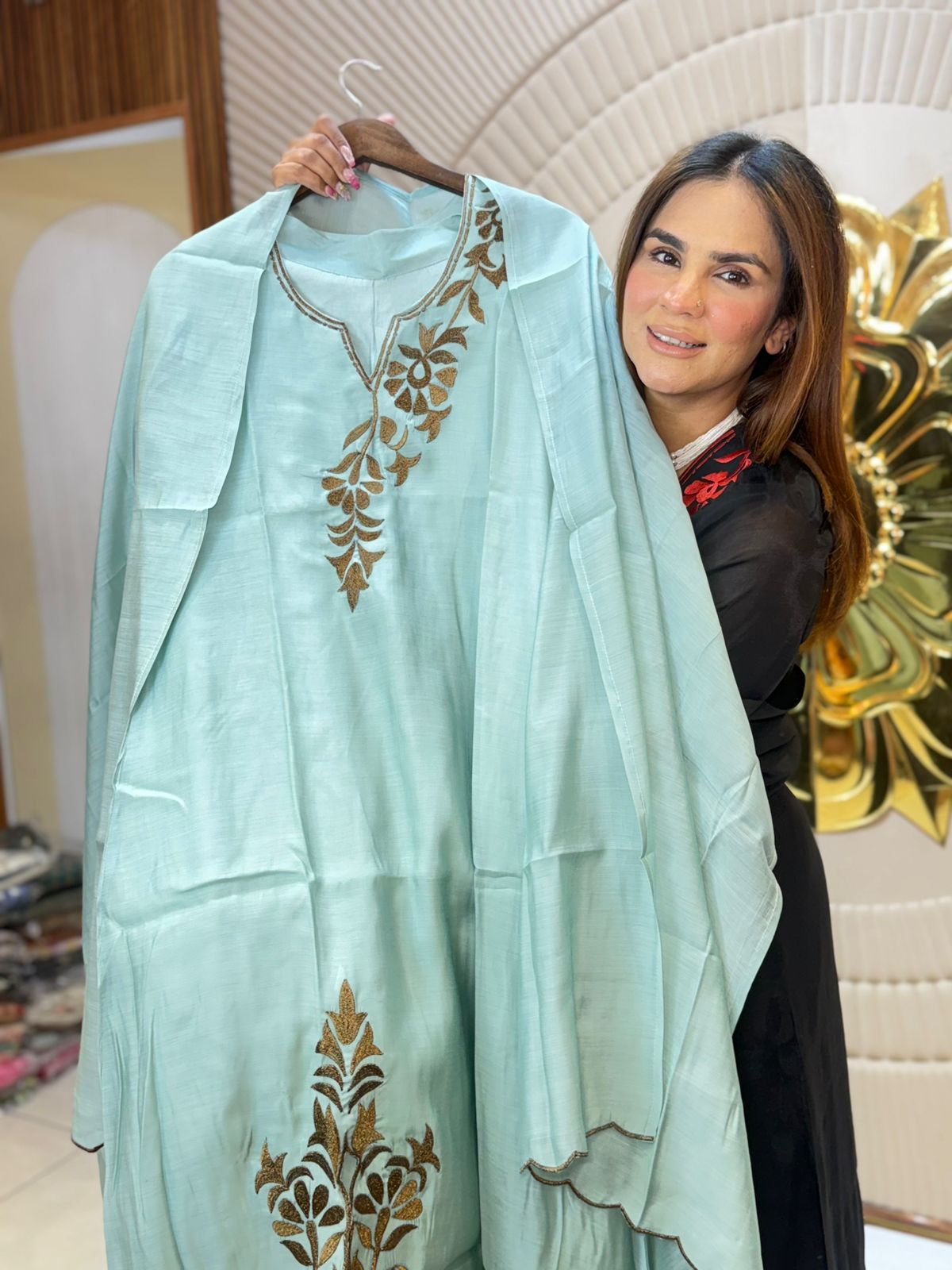 Beautiful elegant partywear suitpc2777