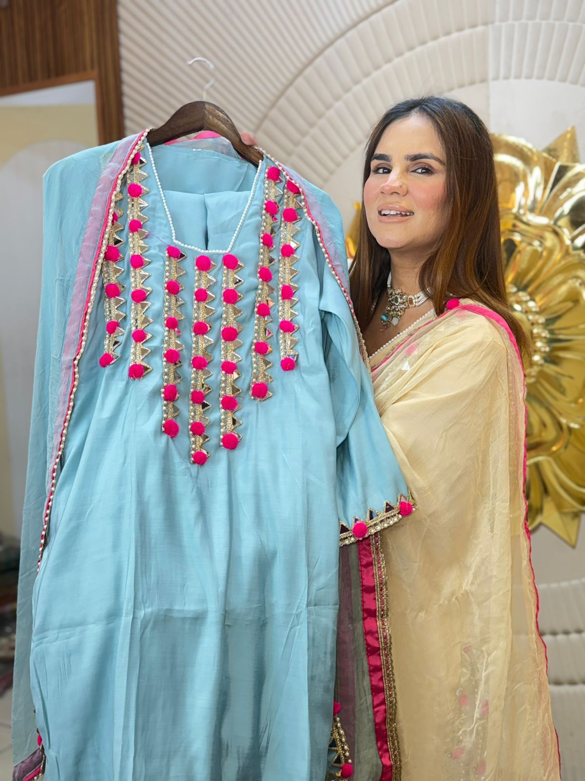 Beautiful elegent partywear suit pc2785