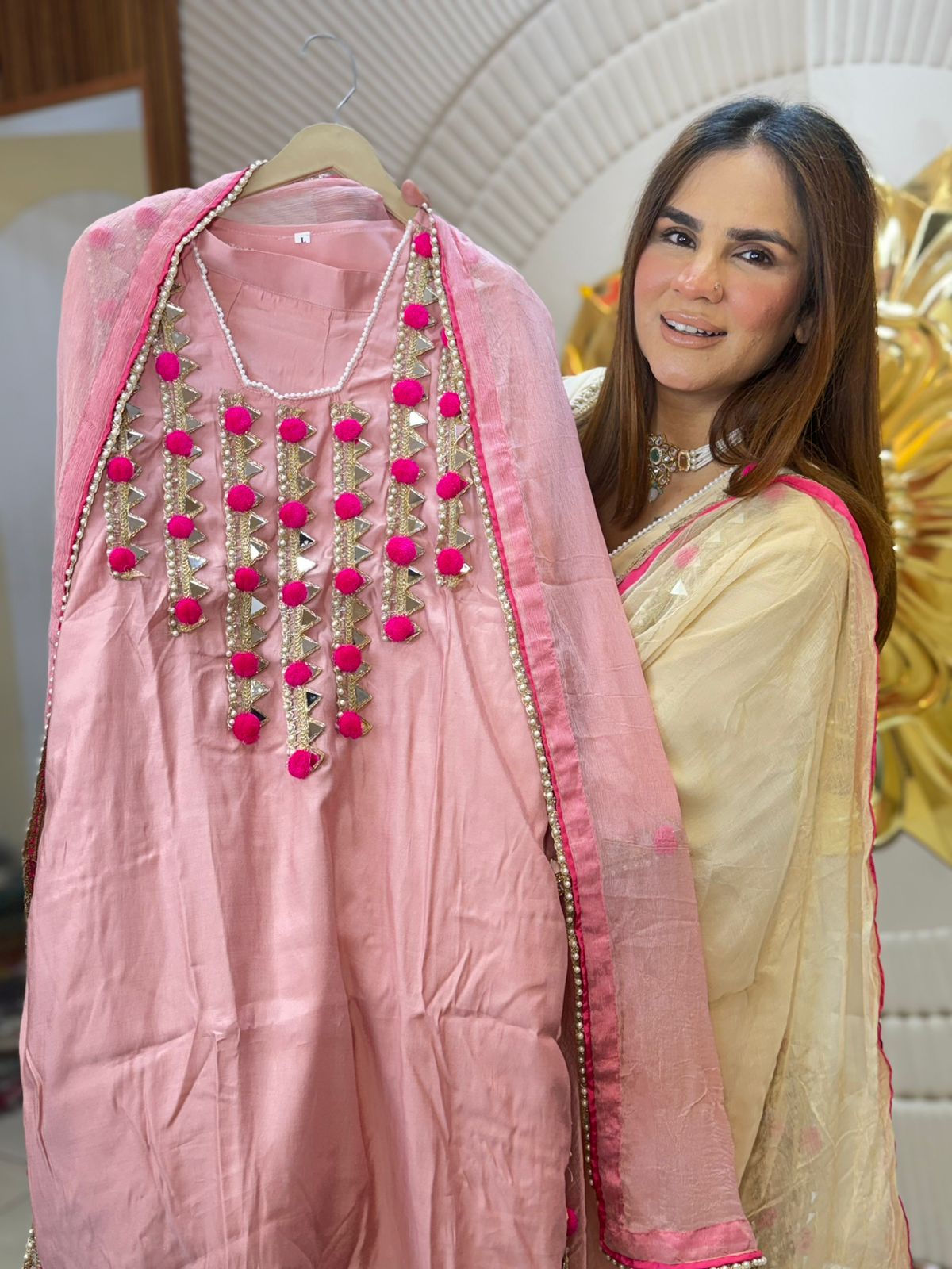 Beautiful elegent partywear suit pc2785