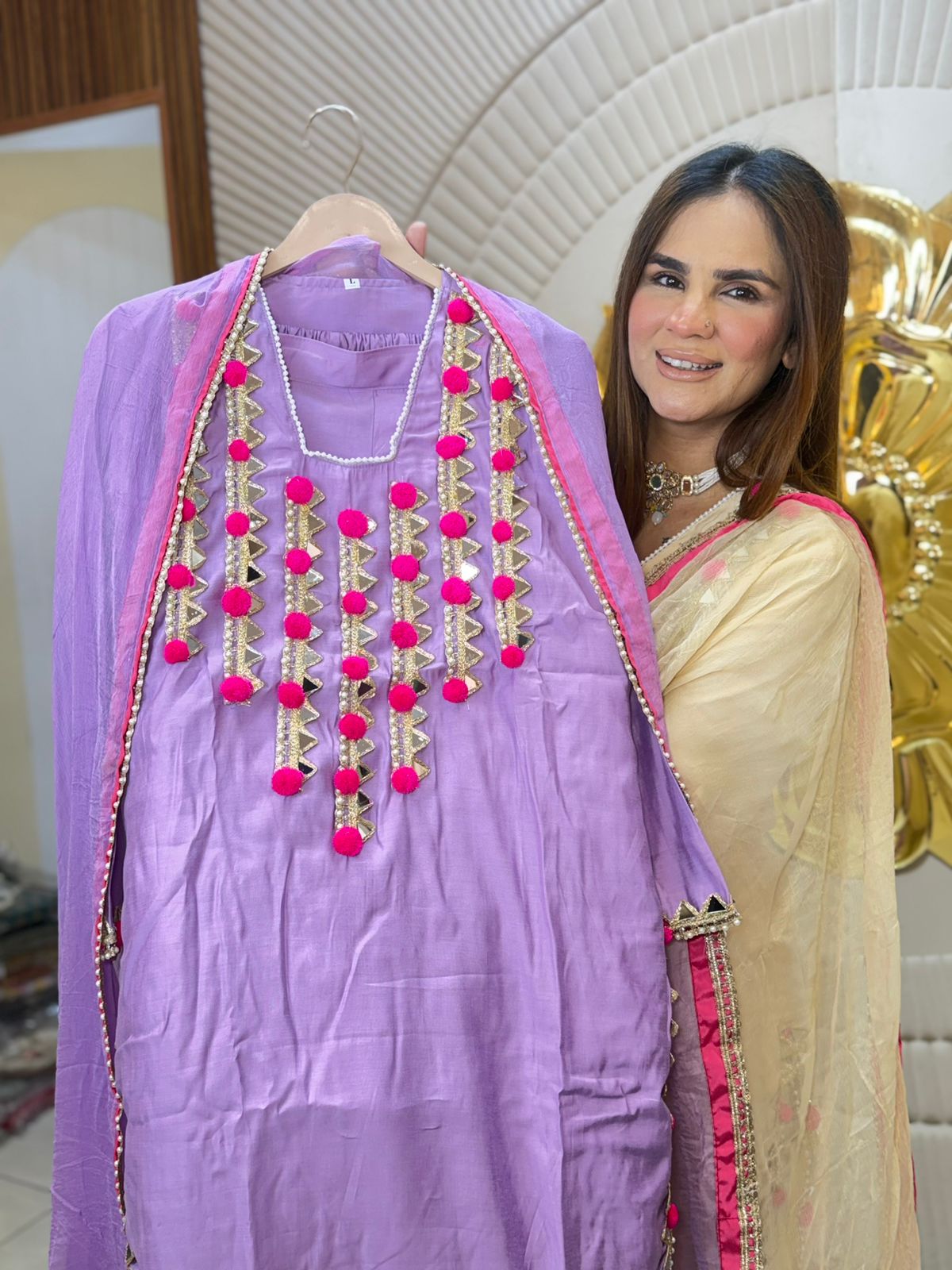 Beautiful elegent partywear suit pc2785
