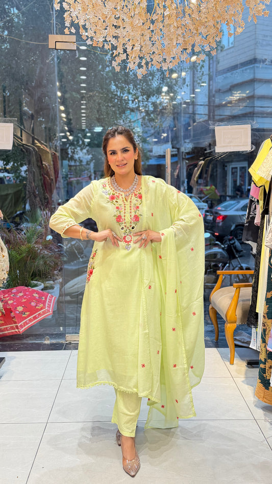 Beutiful elegant suit pc3315