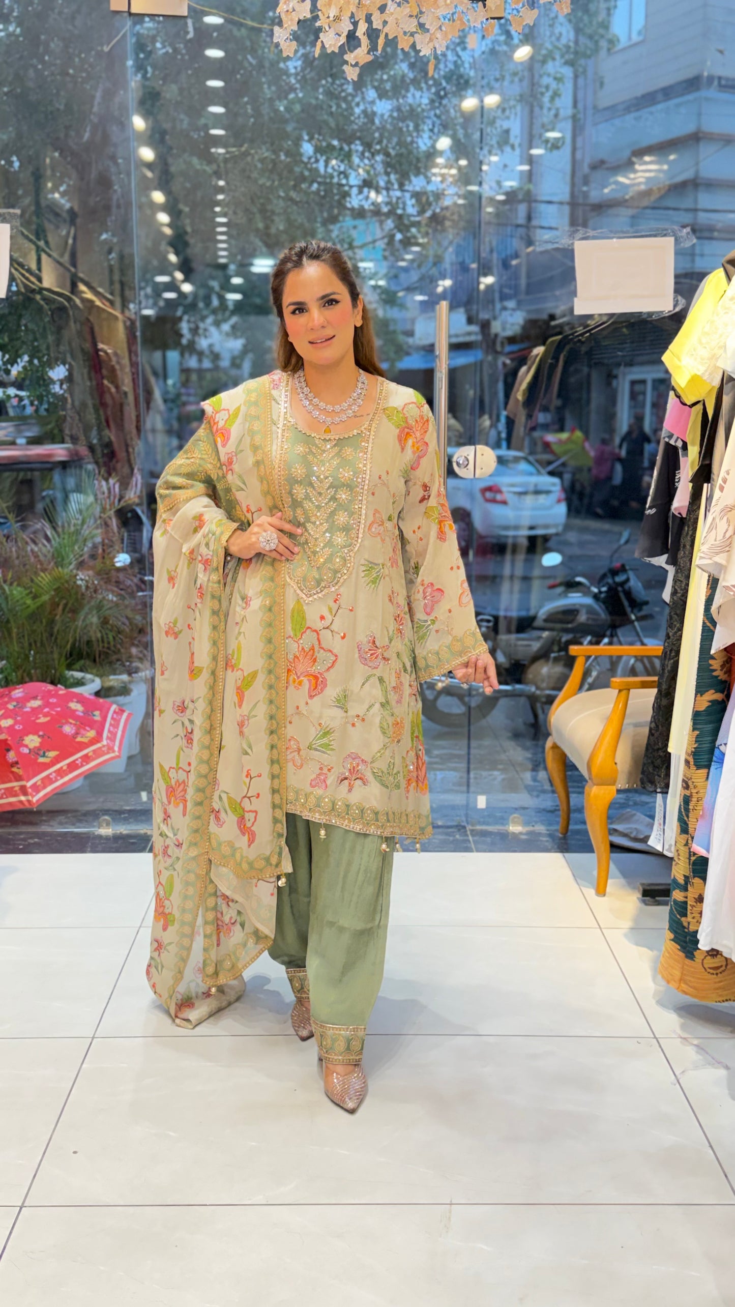 Beutiful elegant suit pc3316