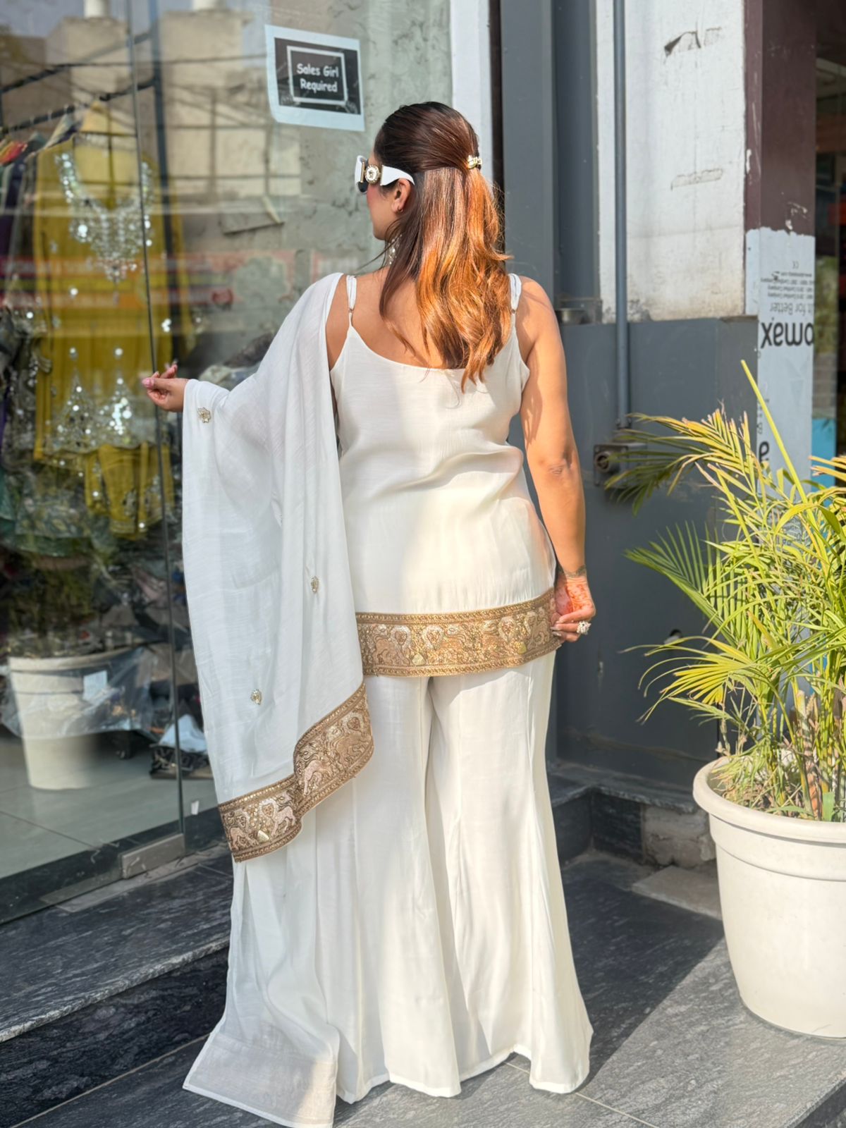 Beutiful elegant partywear suit pc2902