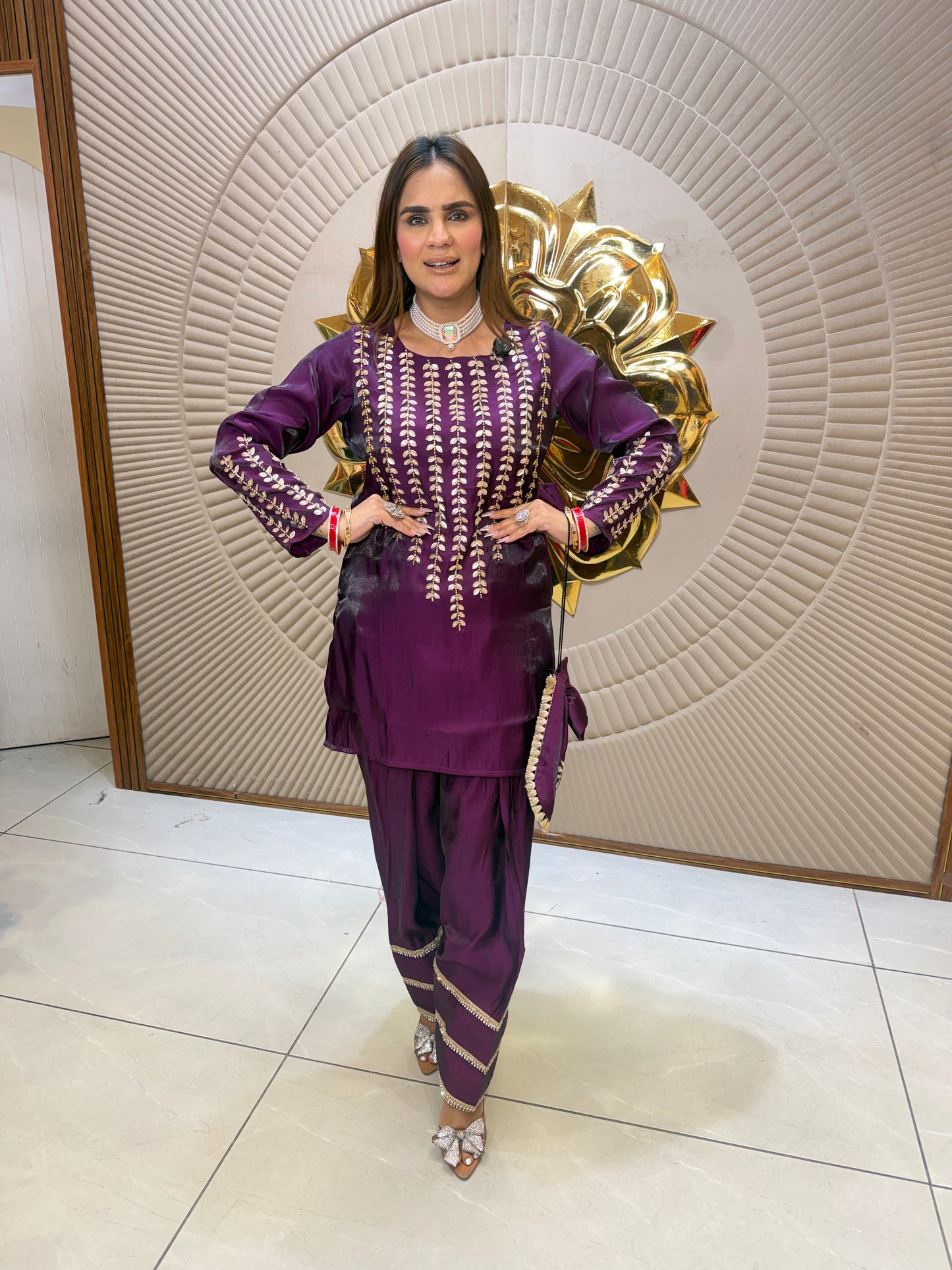 Beautiful elegent partywear suit pc 2692