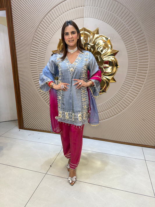 Beautiful elegent partywear suit pc 2690
