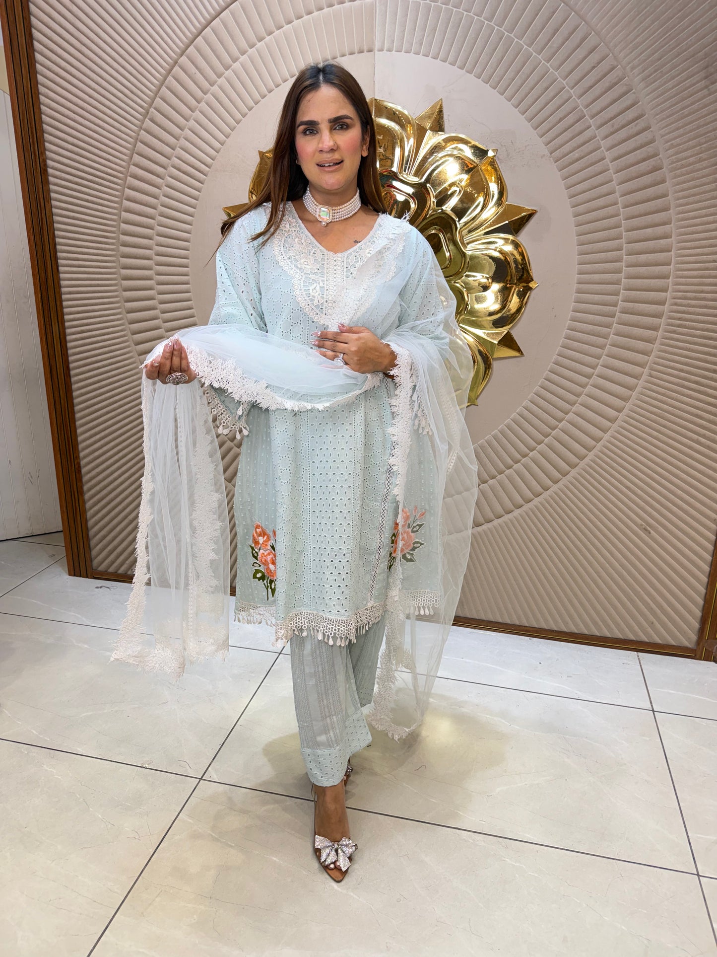 Beautiful elegent party wear suit pc 2681