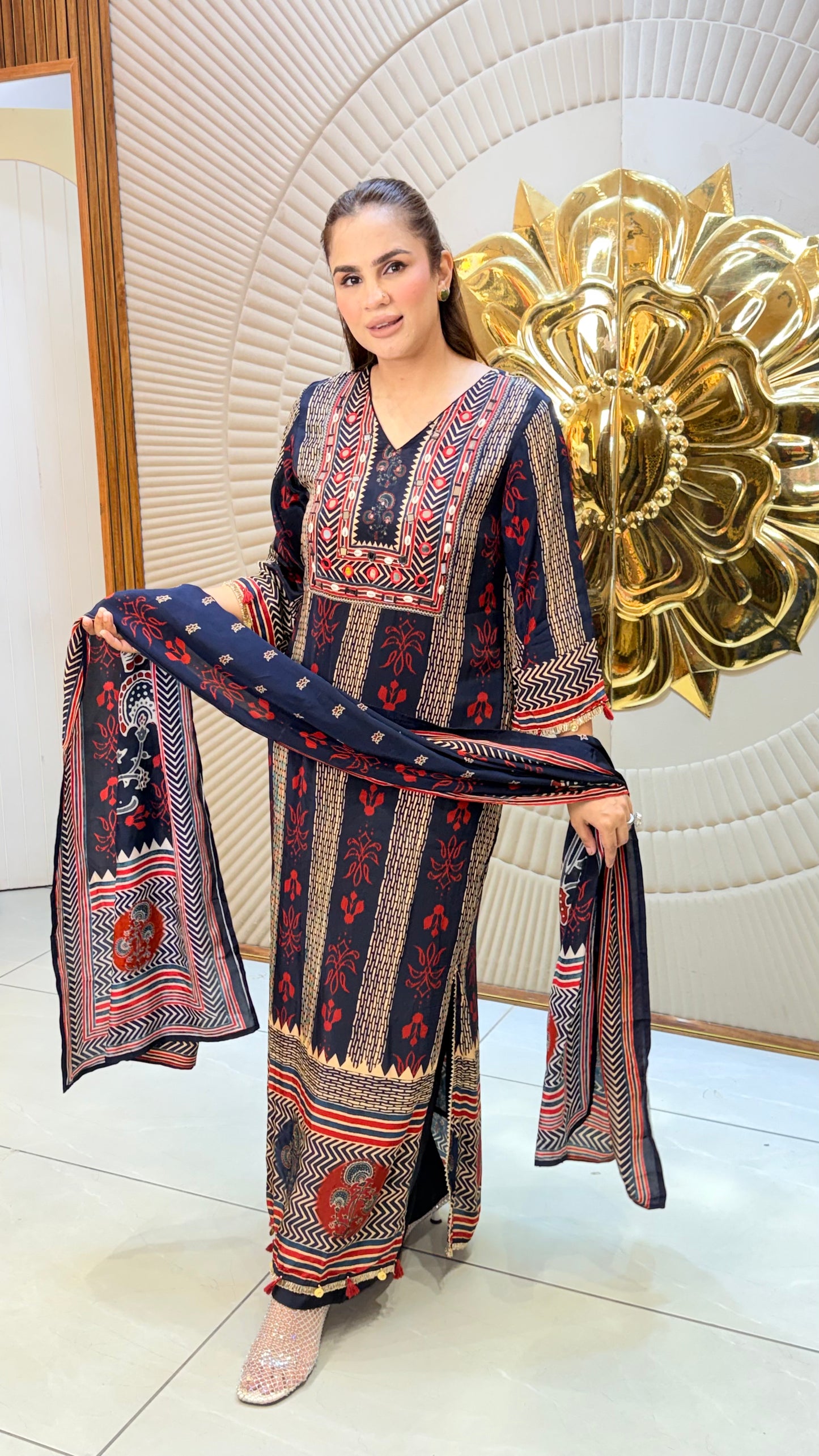 Beutiful elegant suit pc3372