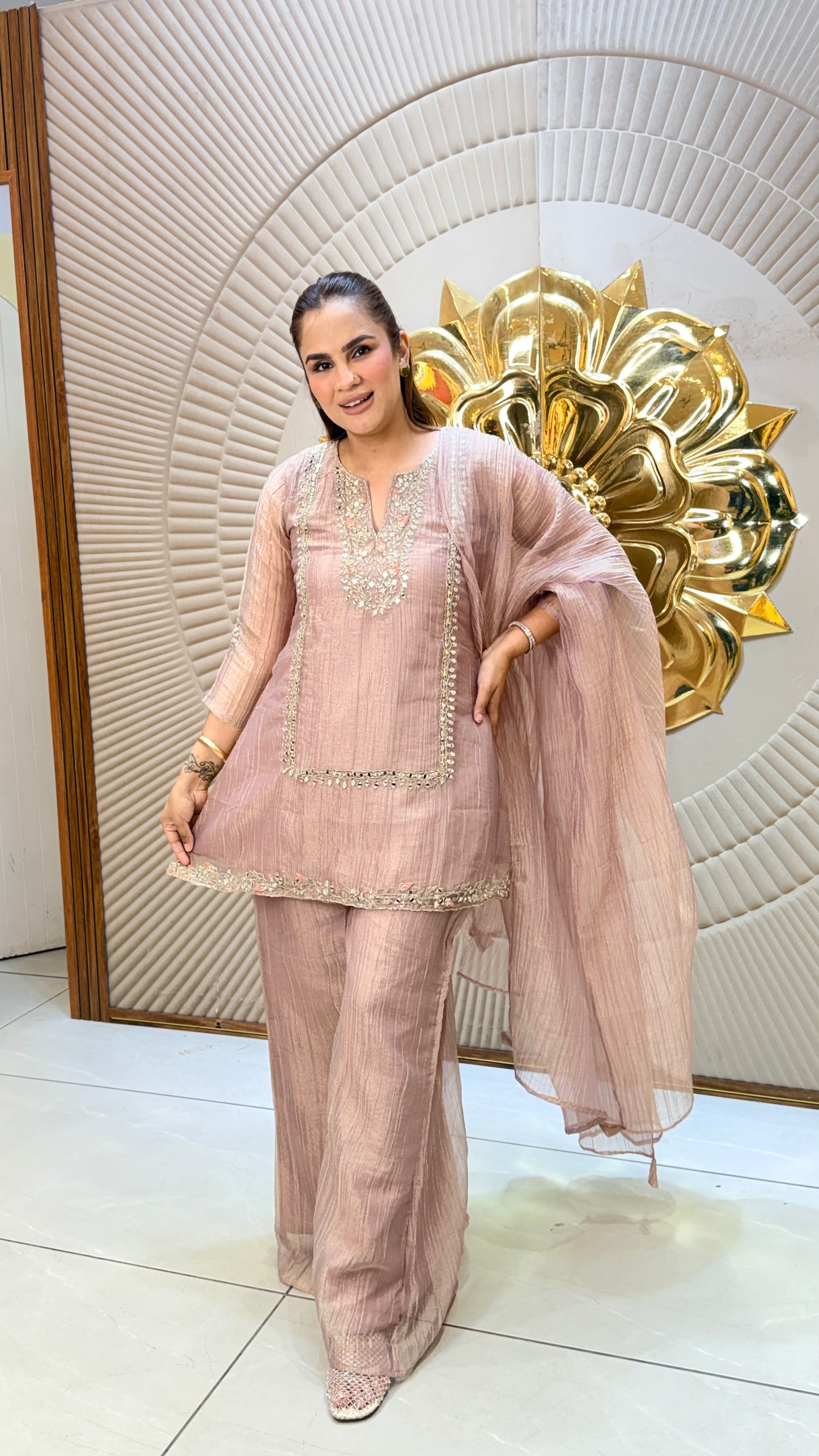 Beutiful elegant partywear suit pc3373
