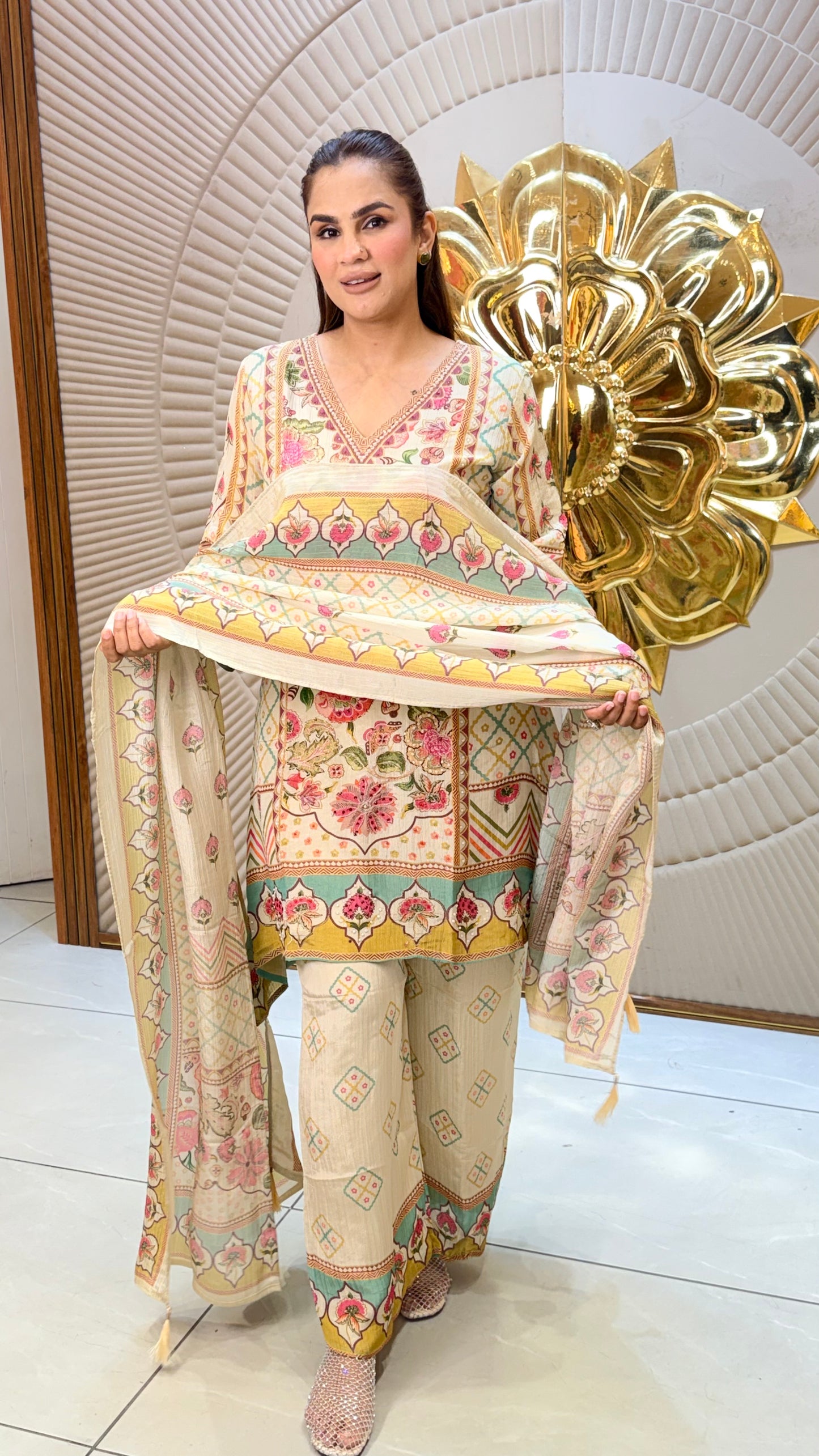Beutiful elegant suit pc3374