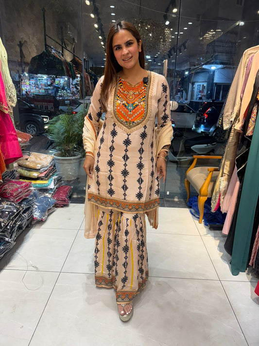 Beautiful elegent pure crape suit2620