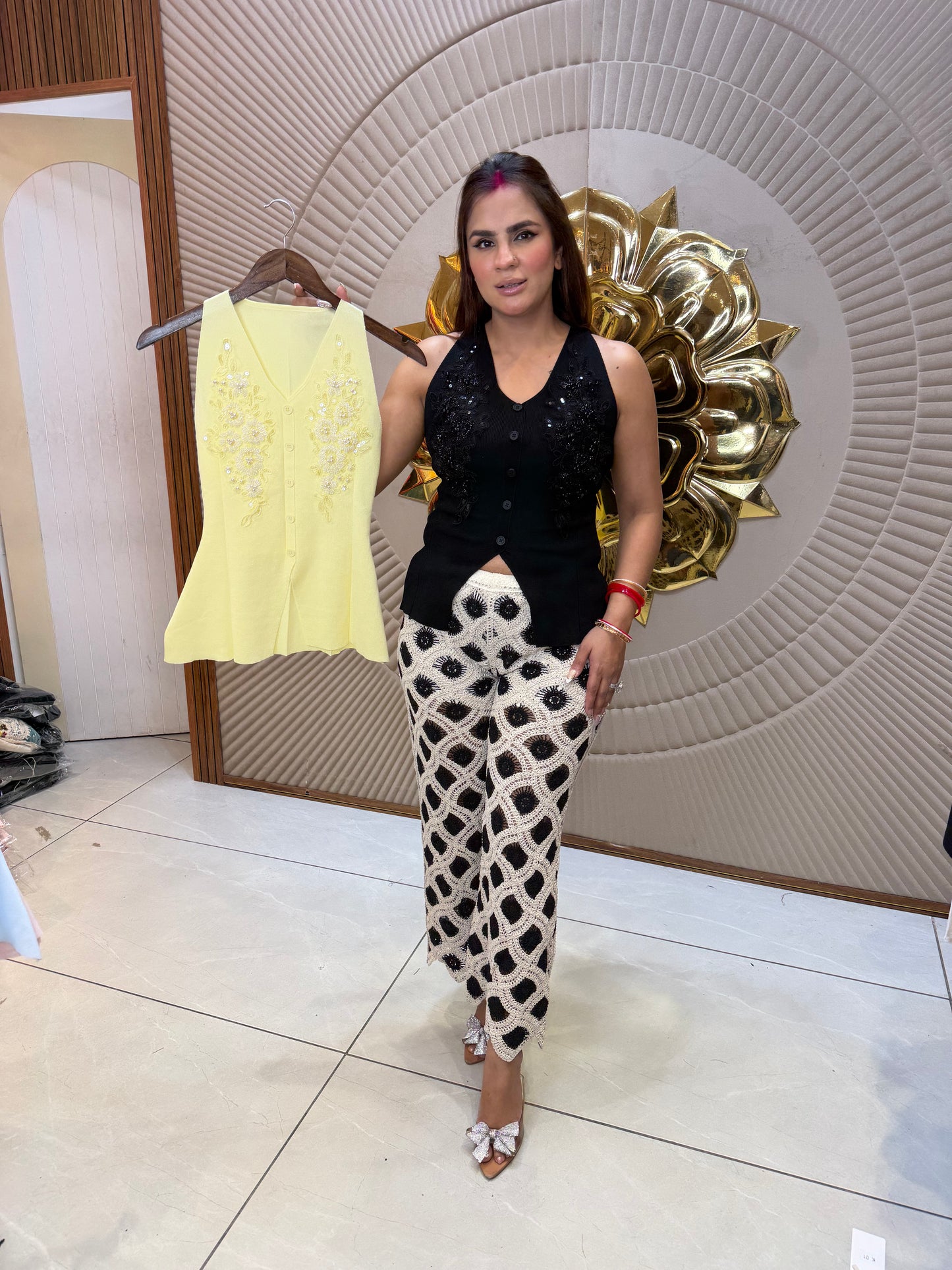 Beautiful elegent top pc 2734