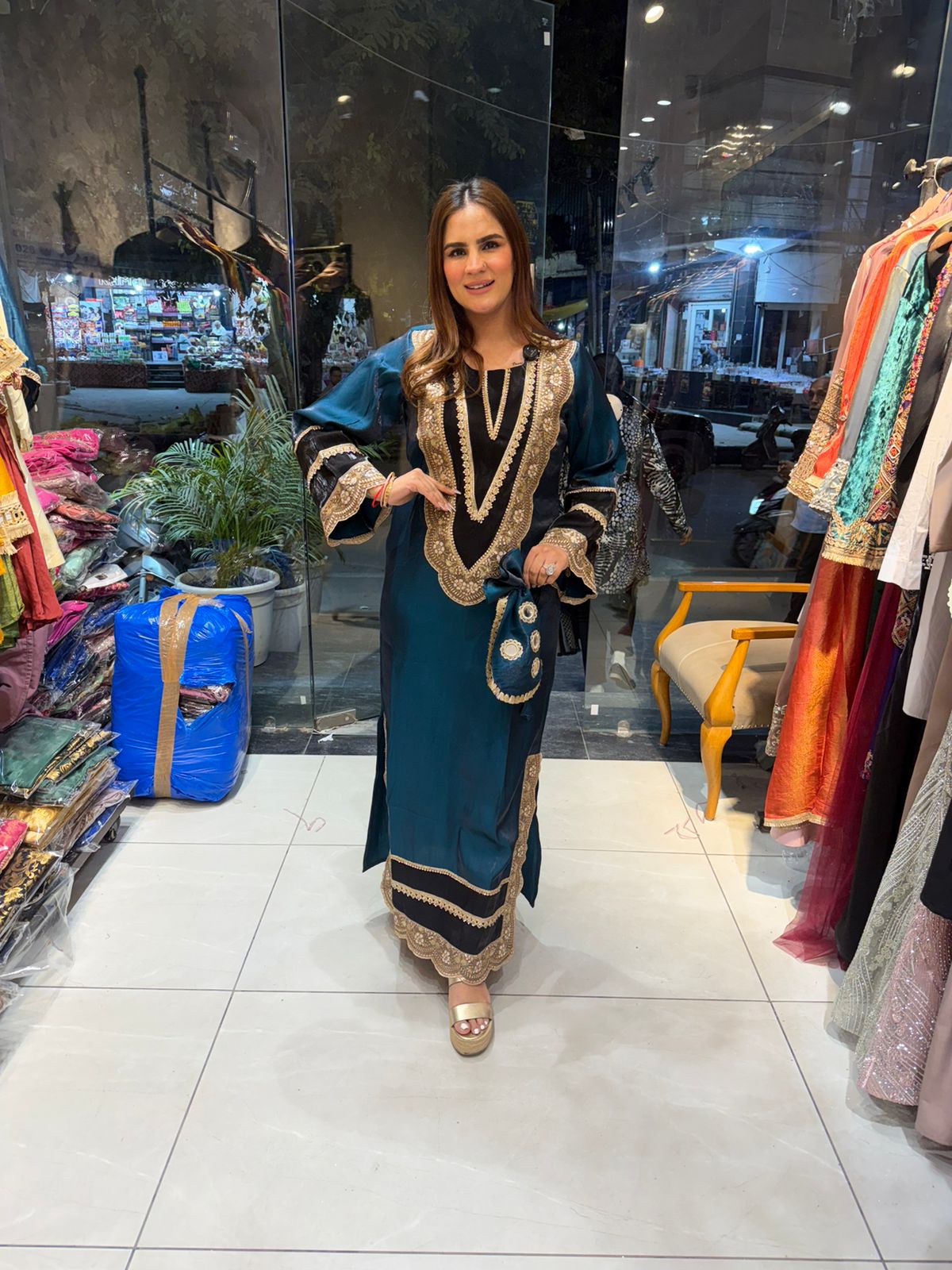 Beautiful elegent party wear kaftan with potli pc2703