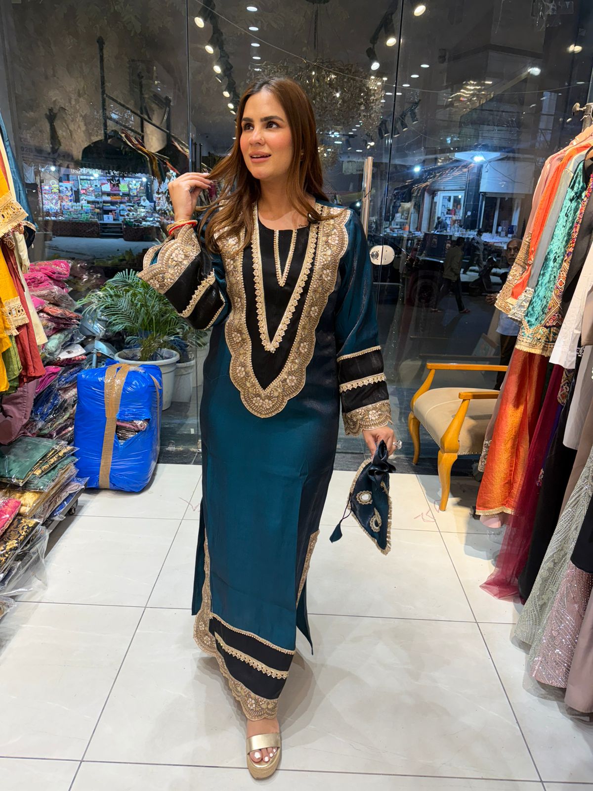 Beautiful elegent party wear kaftan with potli pc2703