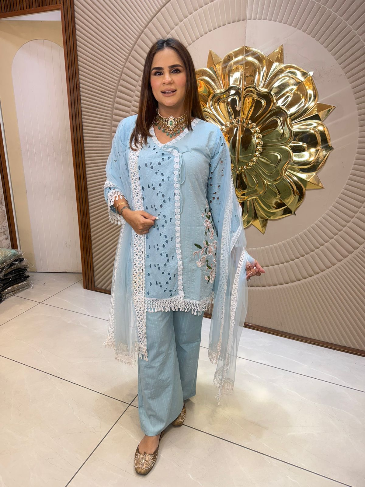 Beautiful elegant suit pc 2780