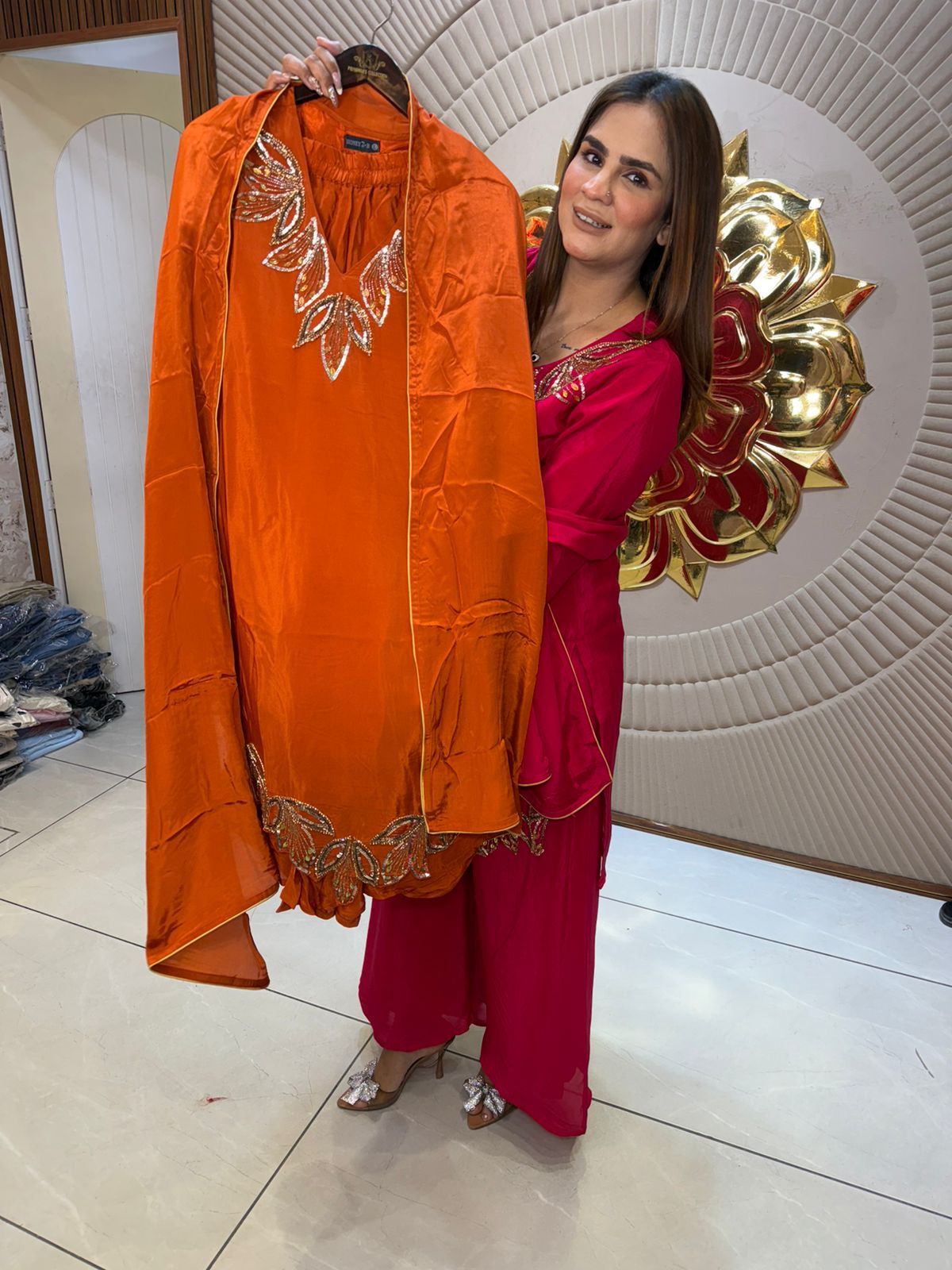 Beautiful elegant suit pc 2802