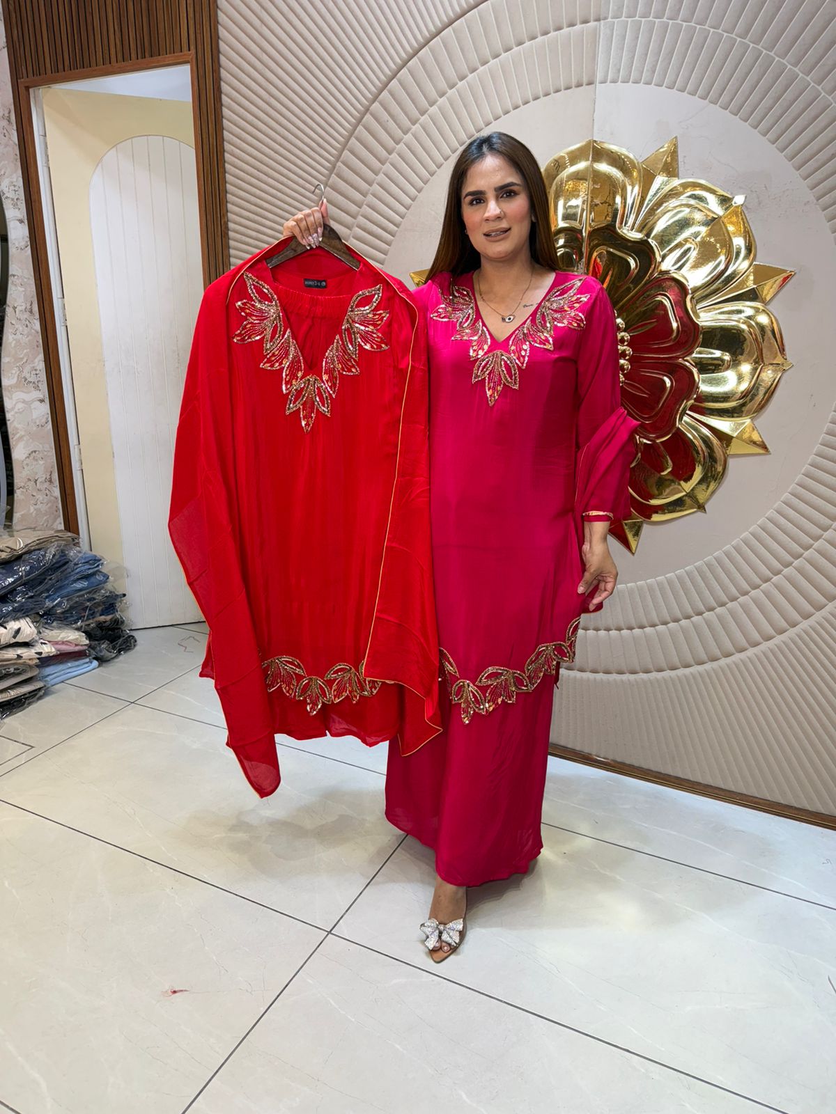 Beautiful elegant suit pc 2802