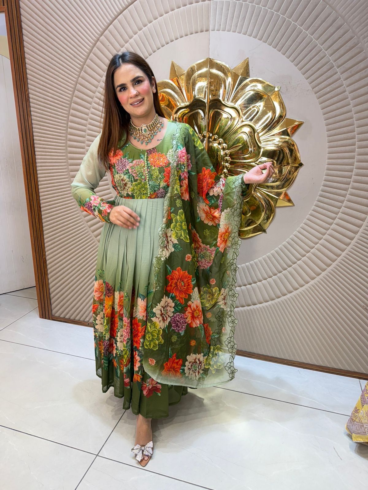 Beautiful elegant party wear suit pc2825