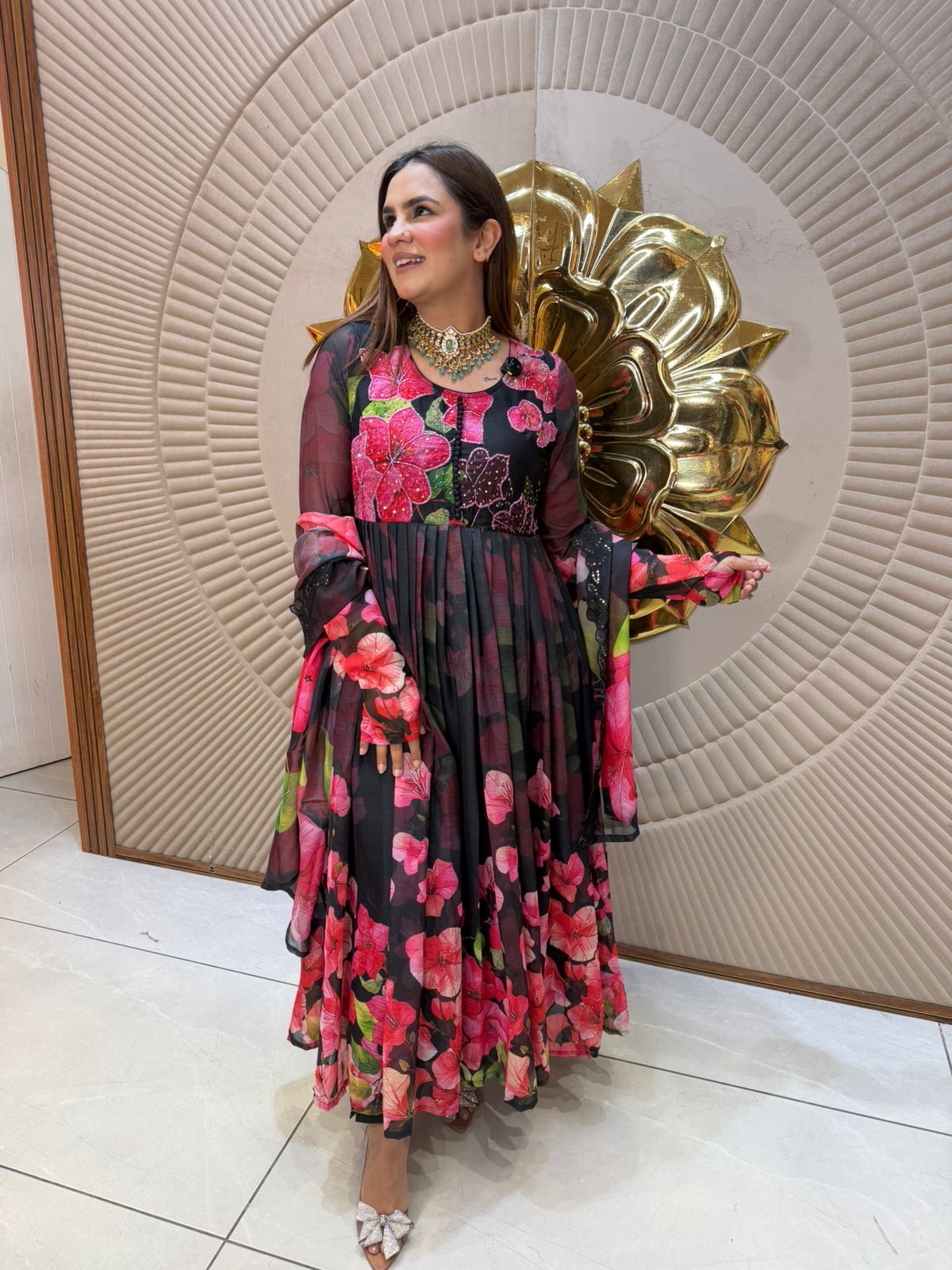 Beautiful elegant party wear suit pc2825