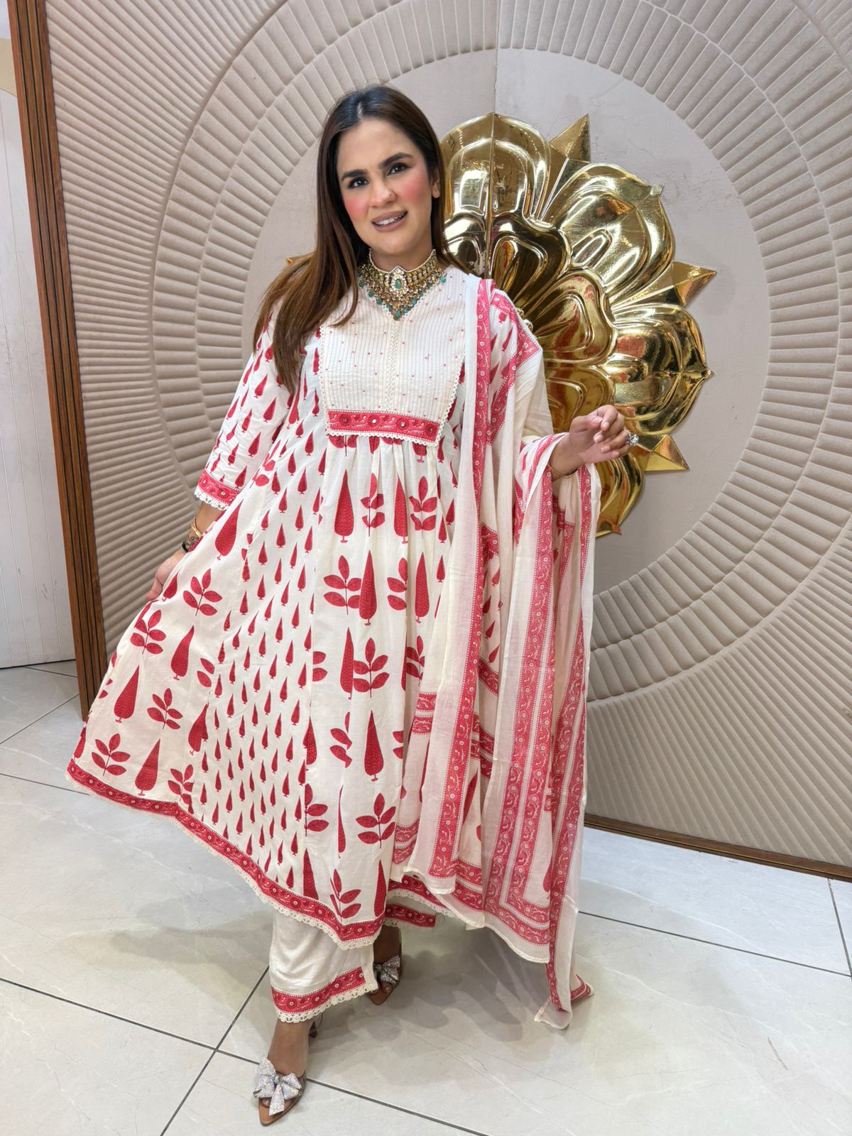 Beautiful elegant suit pc2826