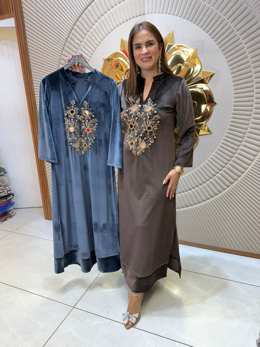 Beautiful elegant velvet dress pc2420