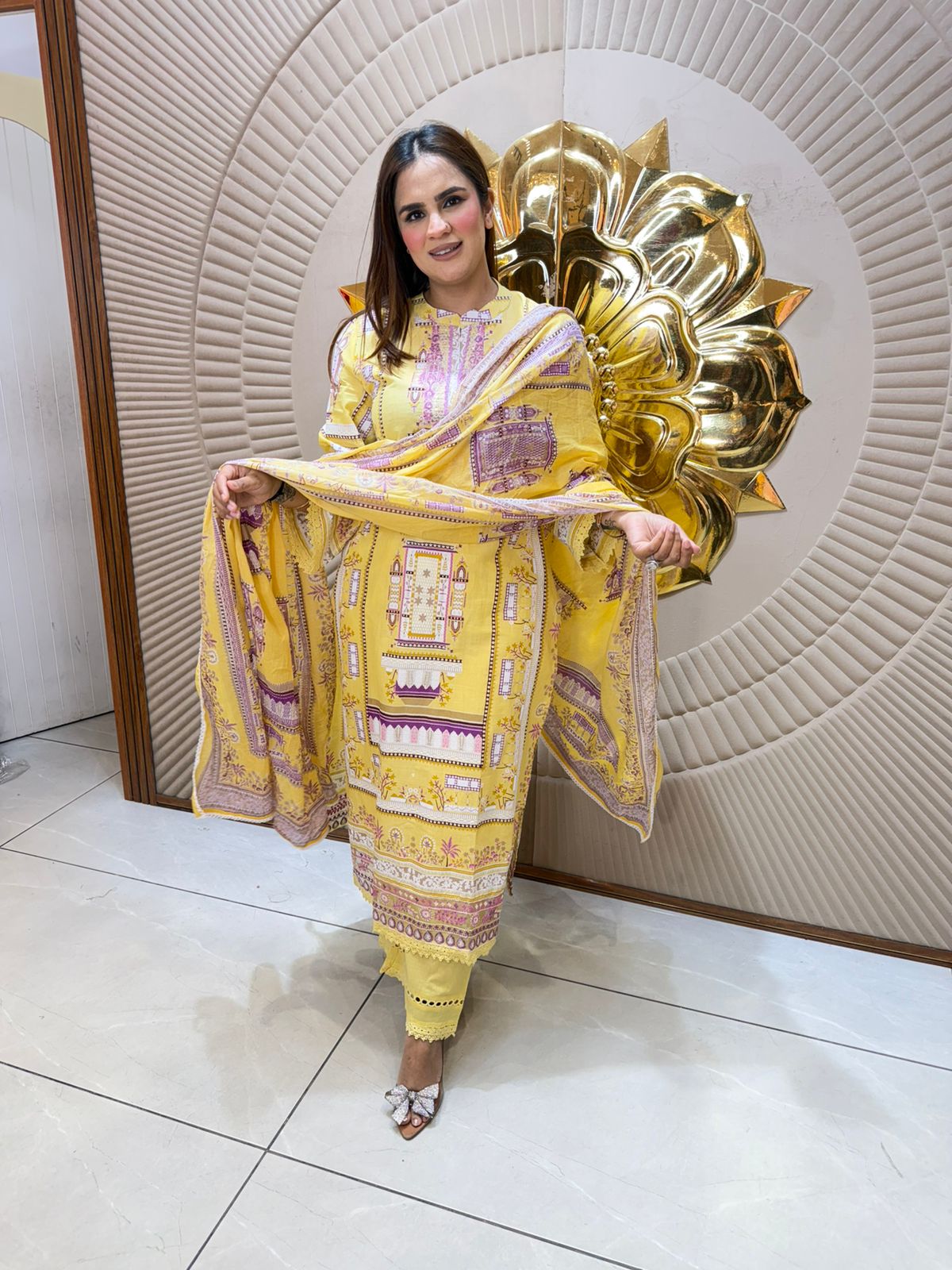 Beautiful elegant suit pc 2829