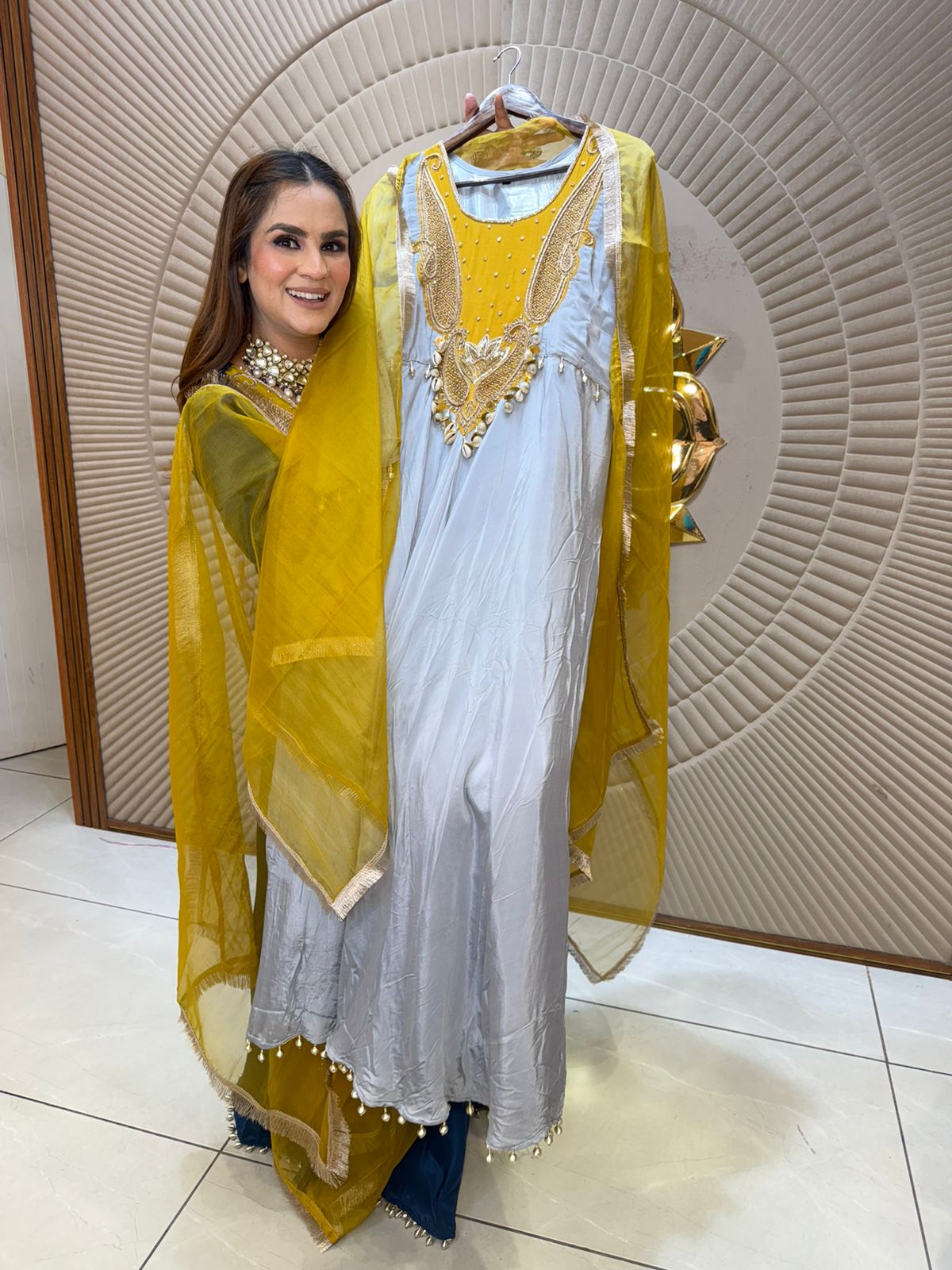 Beautiful elegant party wear suit pc2847