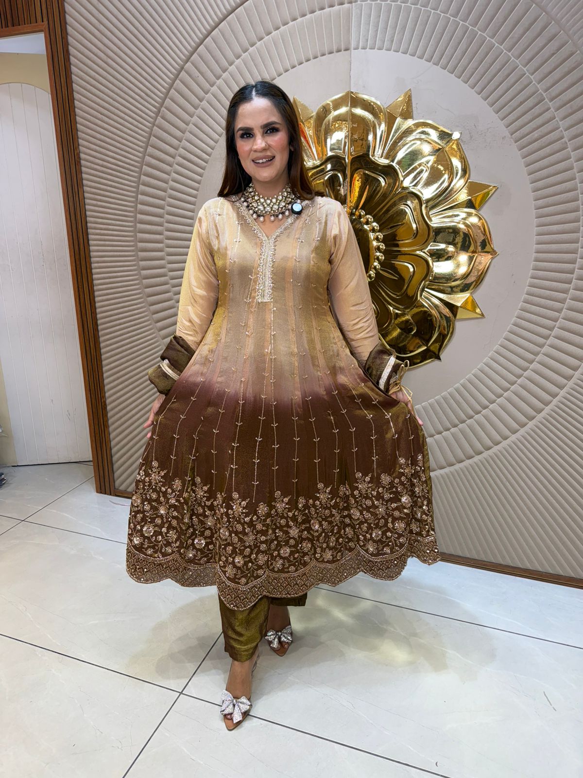 Beautiful elegant party wear suit pc 2850