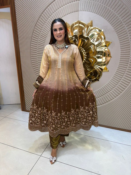 Beautiful elegant party wear suit pc 2850