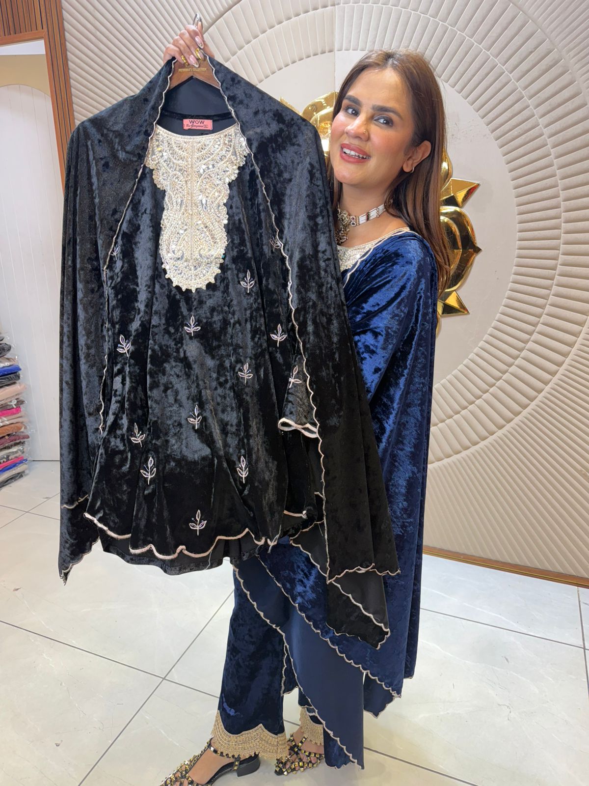 Beautiful elegant velvet suit pc2430
