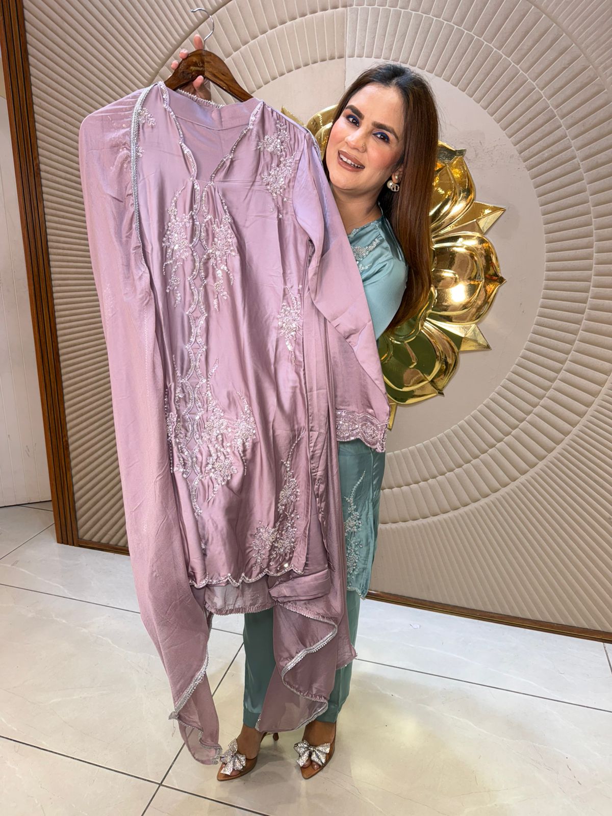 Beautiful elegant partywear suit pc2588
