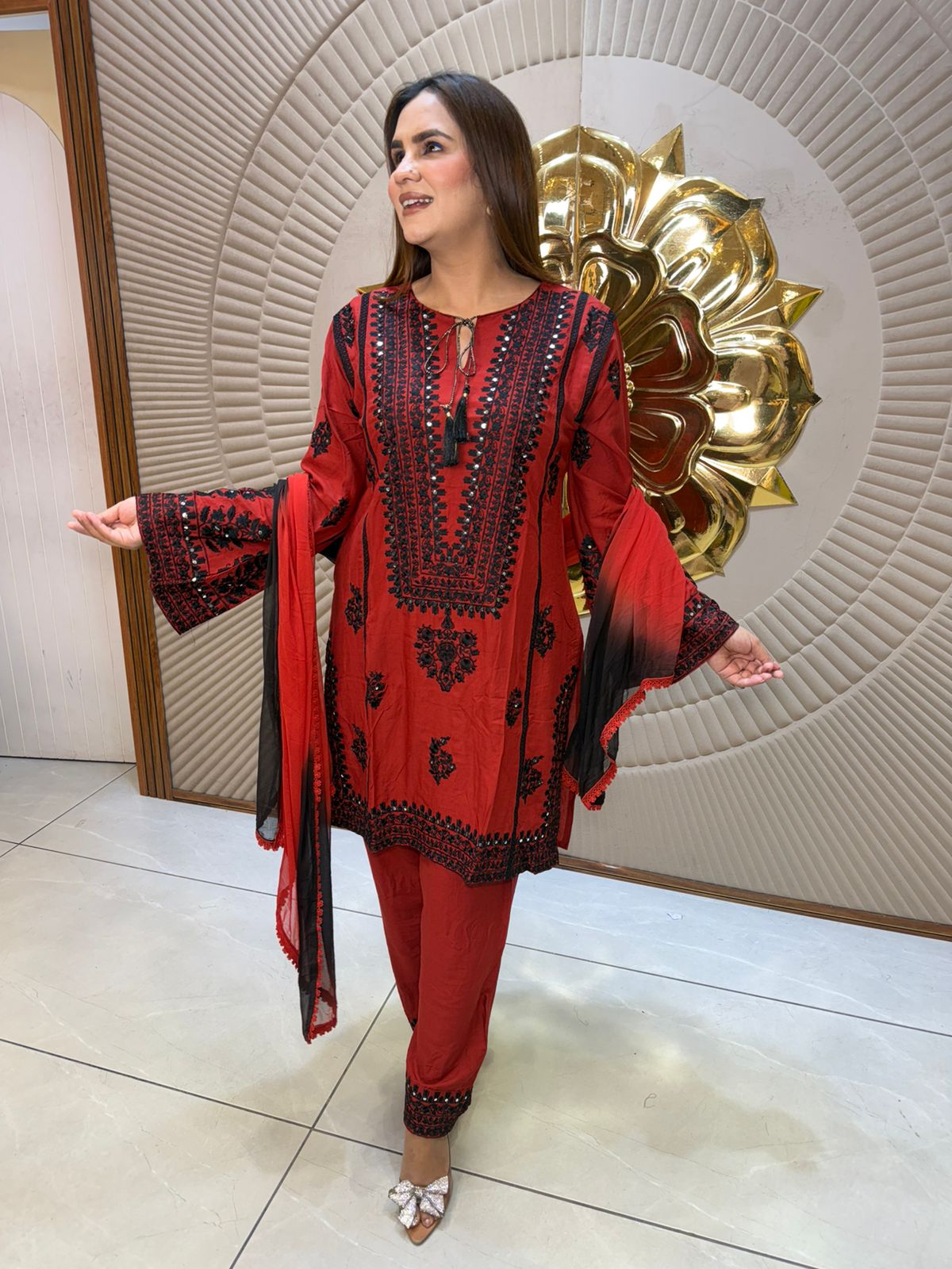Beautiful elegant suit pc 2857