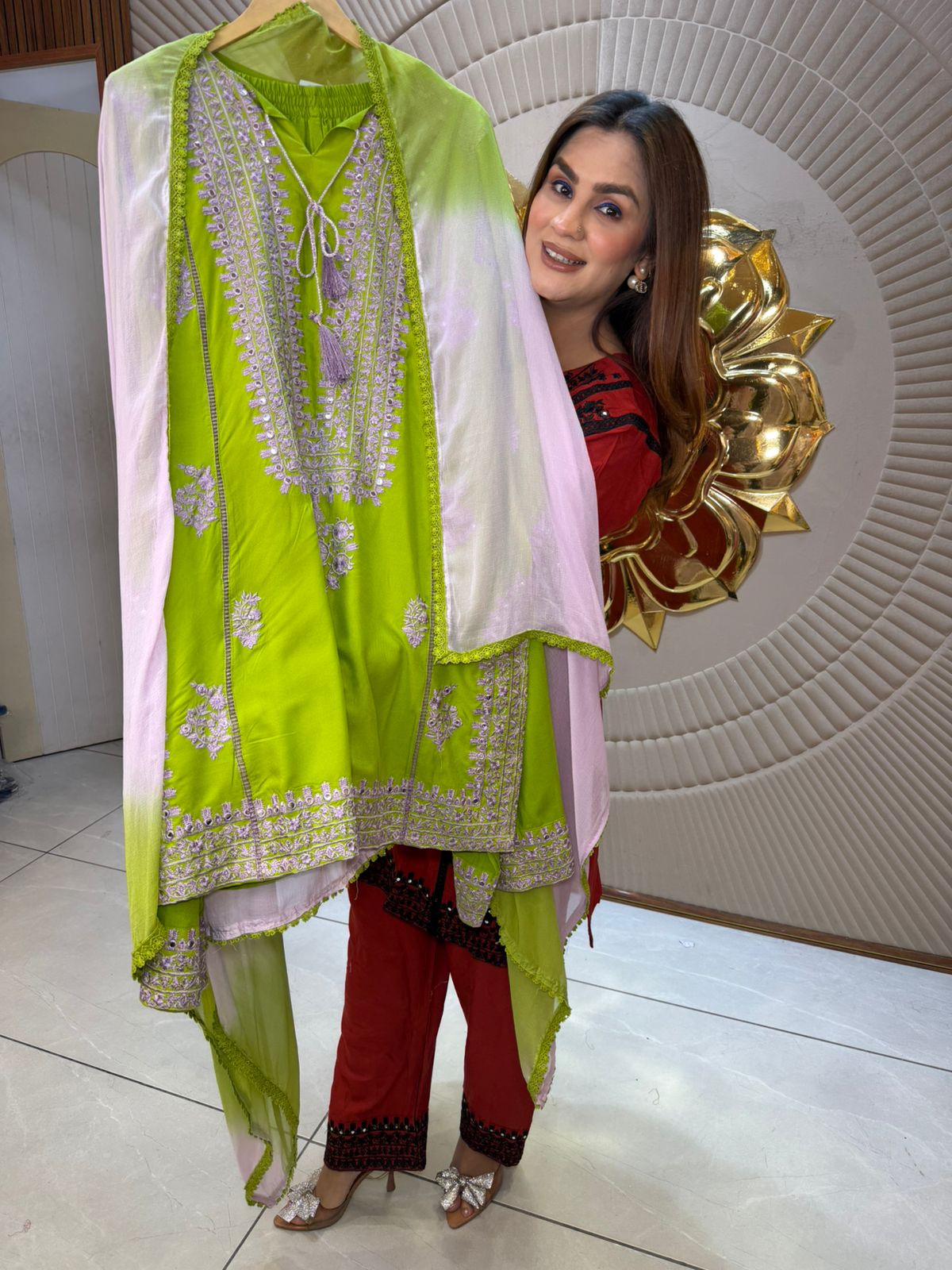 Beautiful elegant suit pc 2857