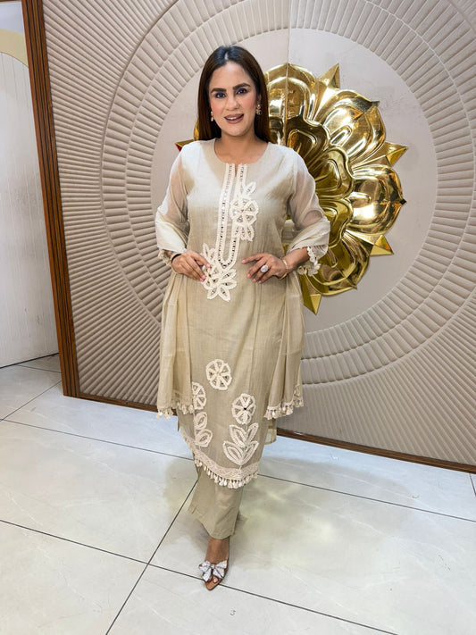 Beautiful elegant suit pc 2855