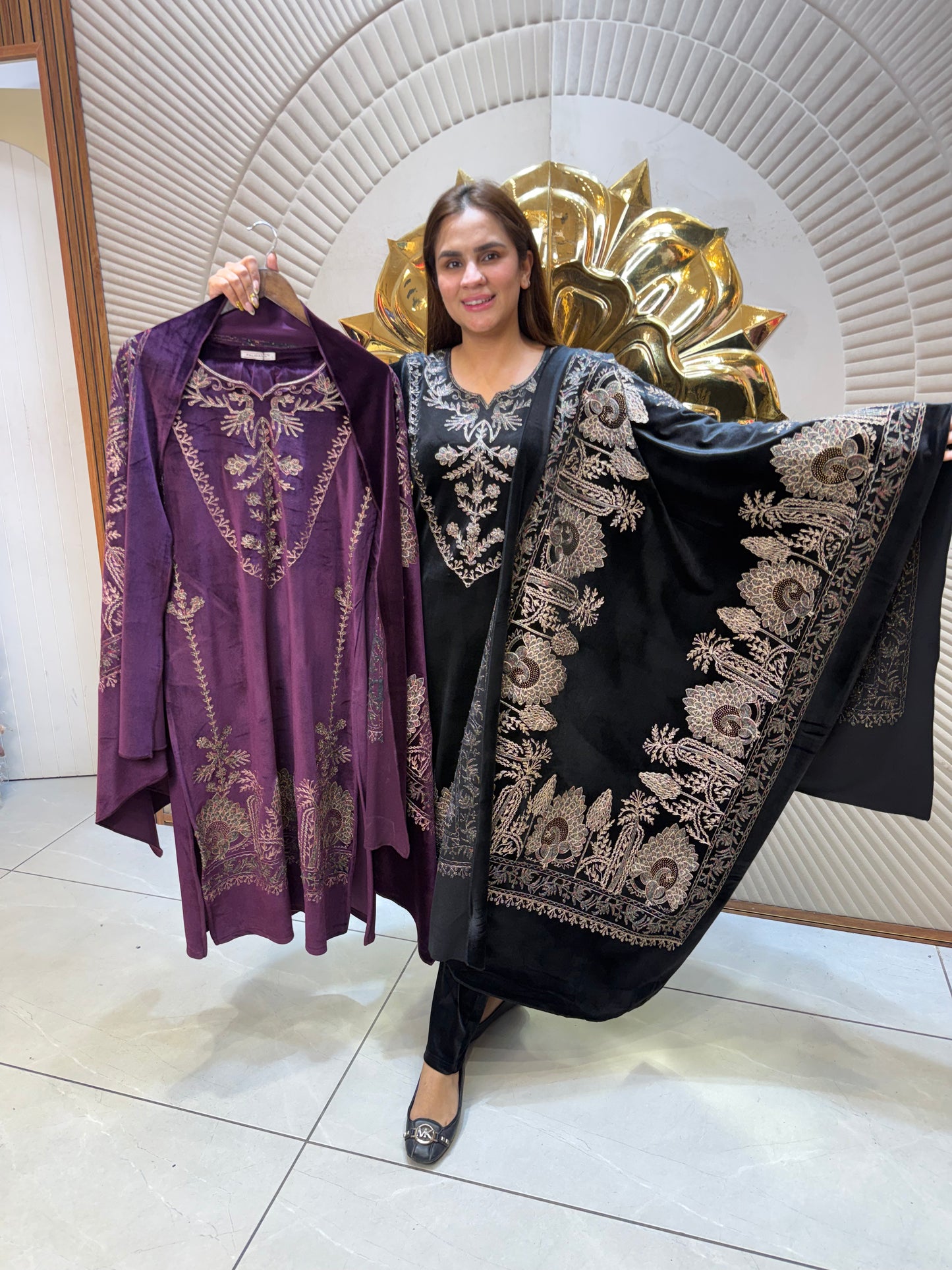 Beautiful elegant velvet suit pc2434