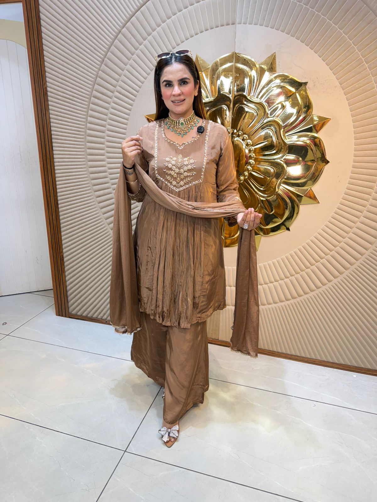 Beautiful elegant cord set pc 2593